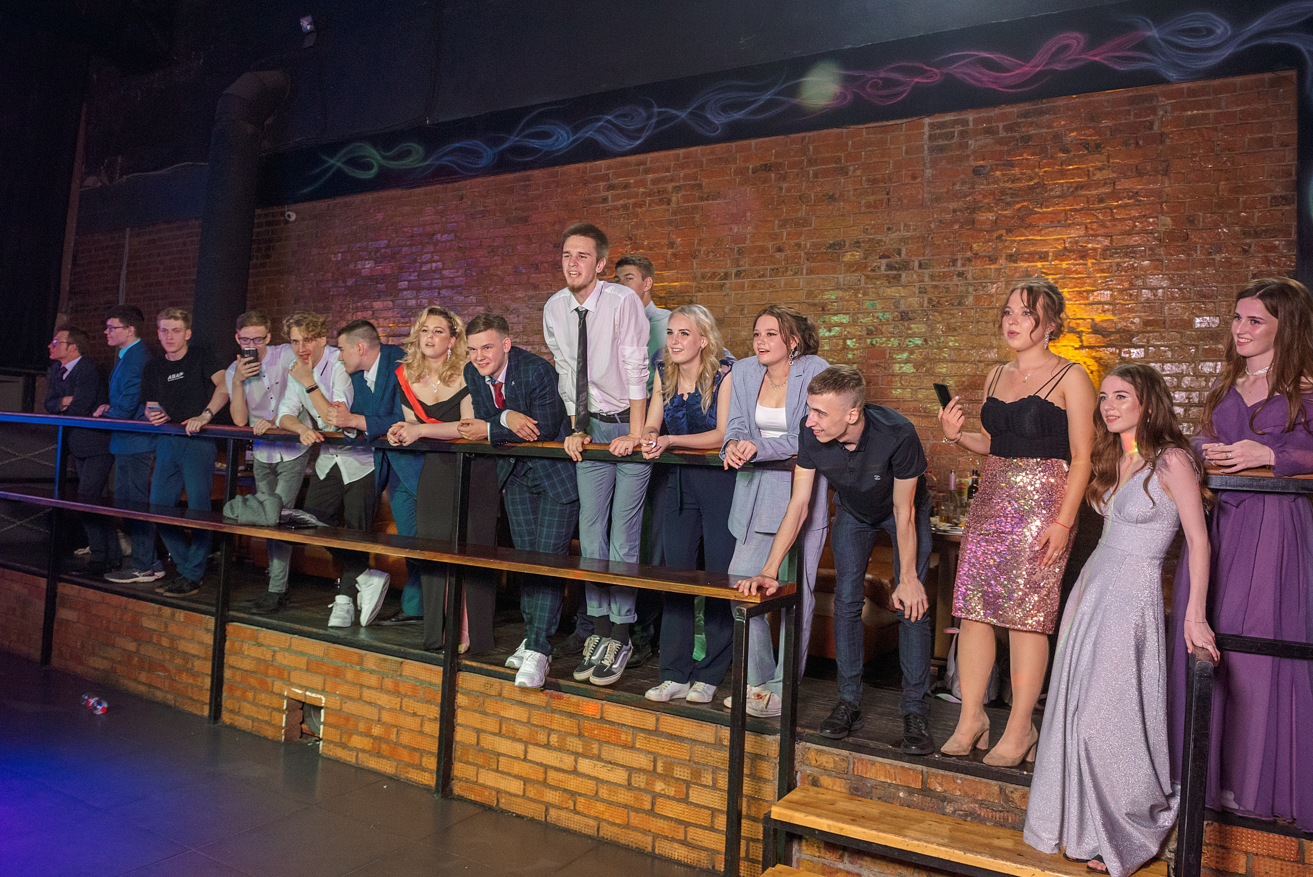 ВЫПУСКНОЙ 11А шк106. Семейный, свадебный, школьный фотограф в Железногорске Целуев Андрей