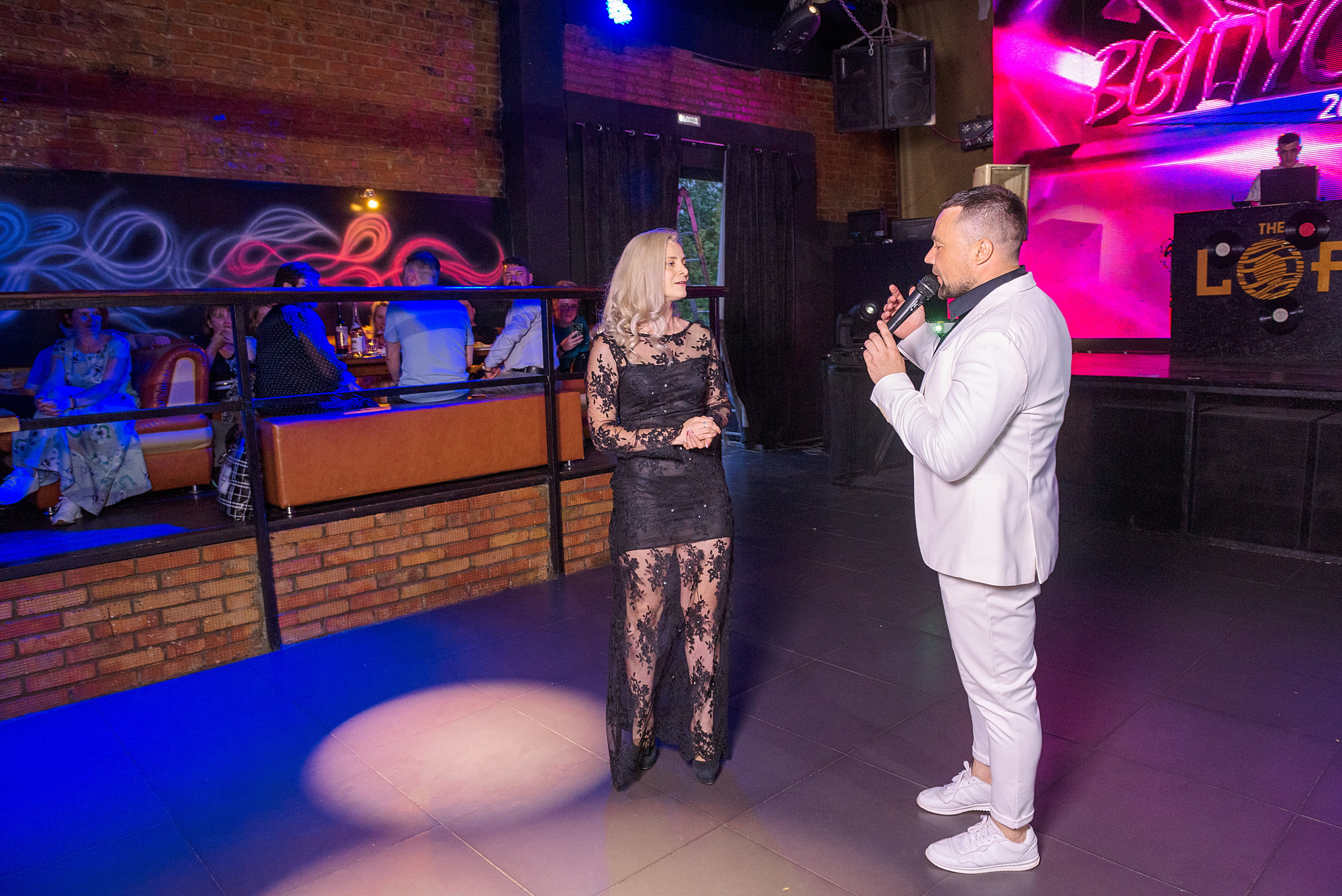 ВЫПУСКНОЙ 11А шк106. Семейный, свадебный, школьный фотограф в Железногорске Целуев Андрей