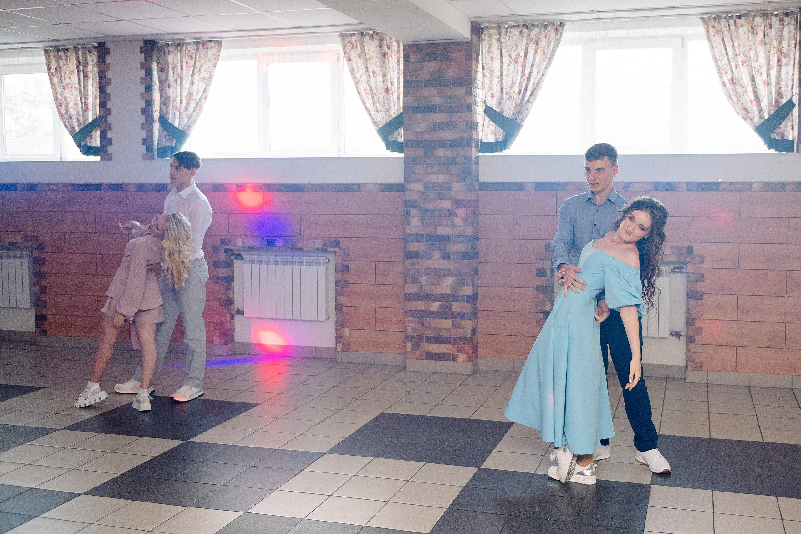 ВЫПУСКНОЙ 9кл. гимназия 91. Семейный, свадебный, школьный фотограф в Железногорске Целуев Андрей