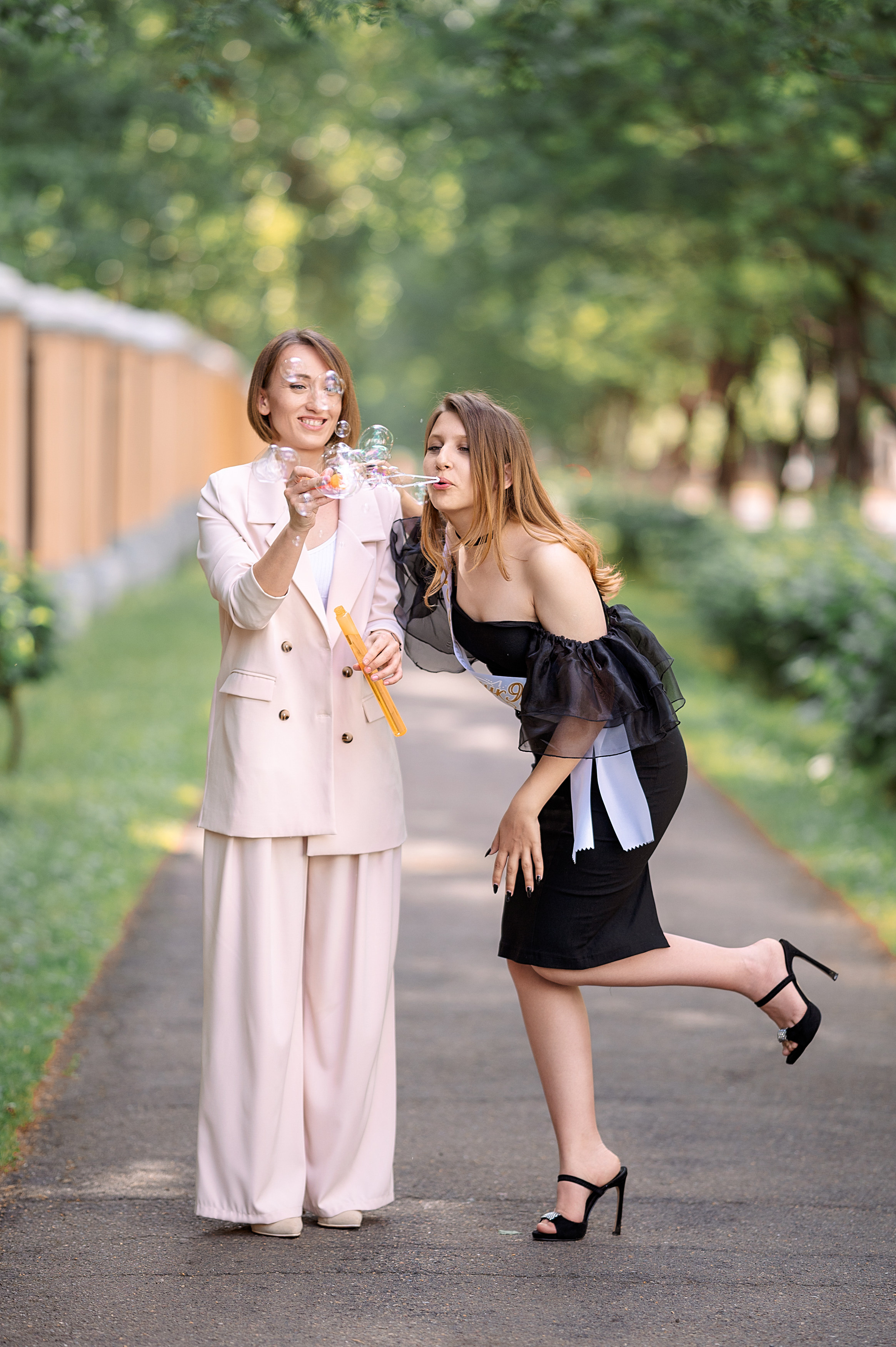 ВЫПУСКНОЙ 9кл. гимназия 91. Семейный, свадебный, школьный фотограф в Железногорске Целуев Андрей