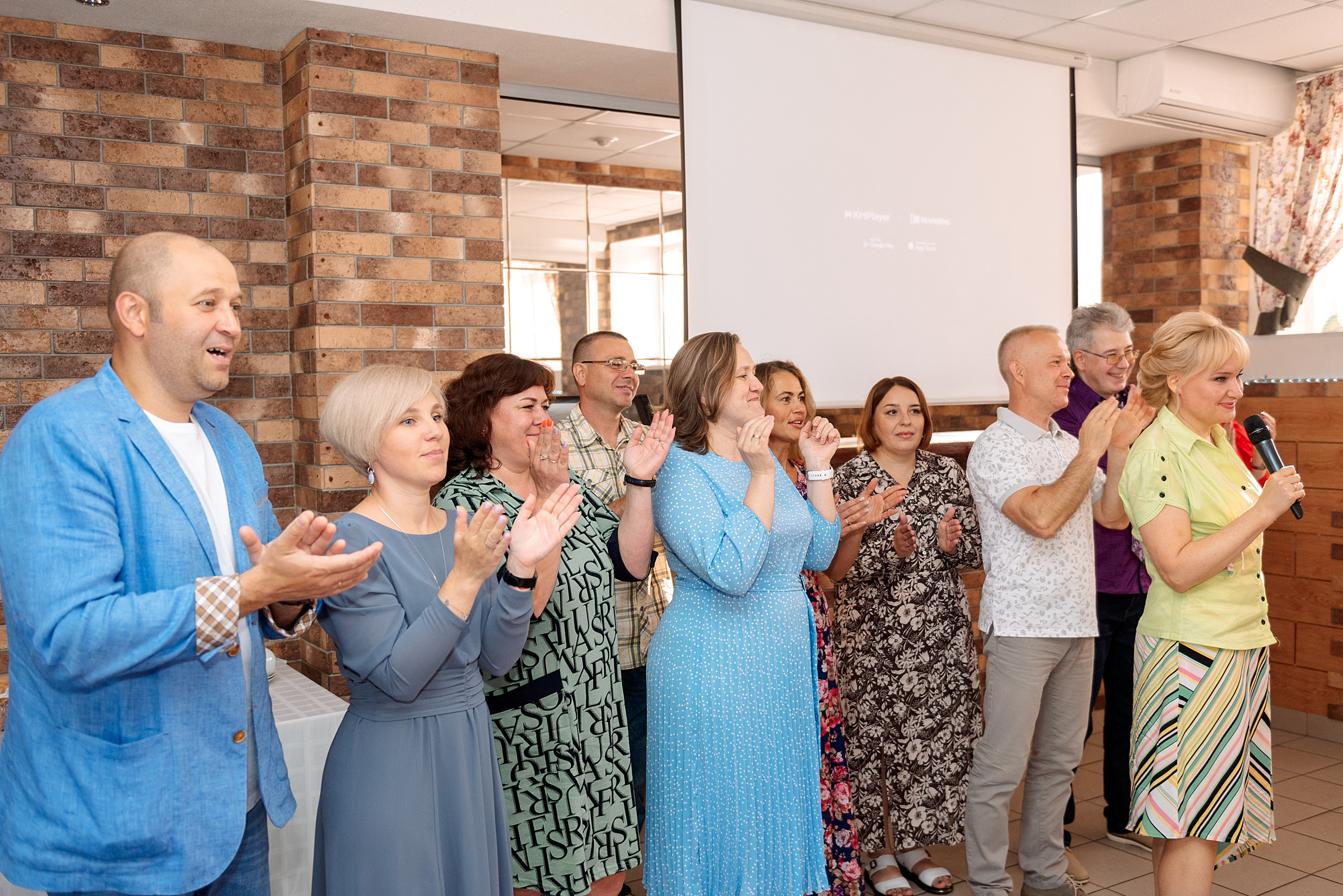 ВЫПУСКНОЙ 9кл. шк.106. Семейный, свадебный, школьный фотограф в Железногорске Целуев Андрей