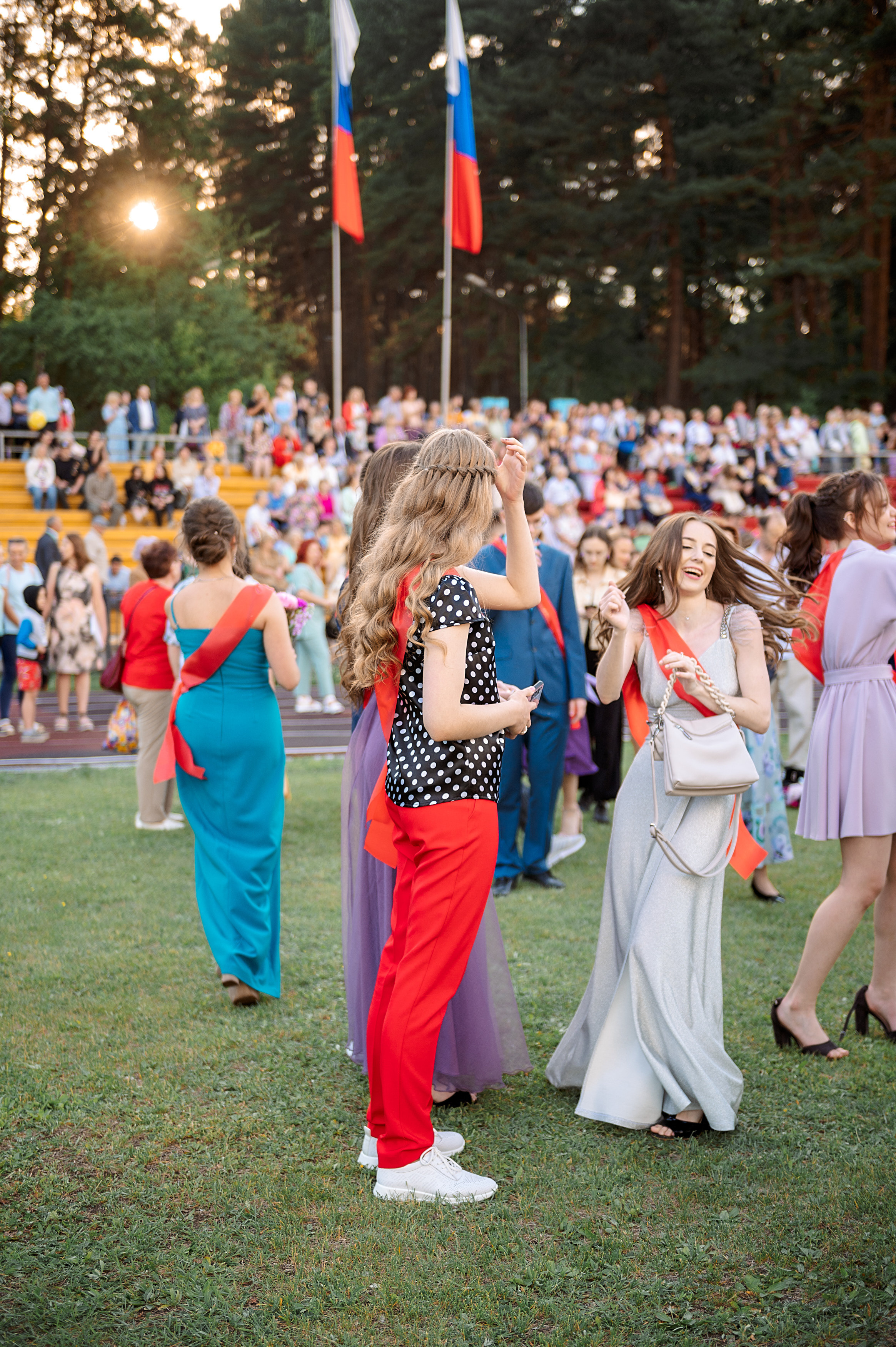ВЫПУСКНОЙ 11А шк106. Семейный, свадебный, школьный фотограф в Железногорске Целуев Андрей