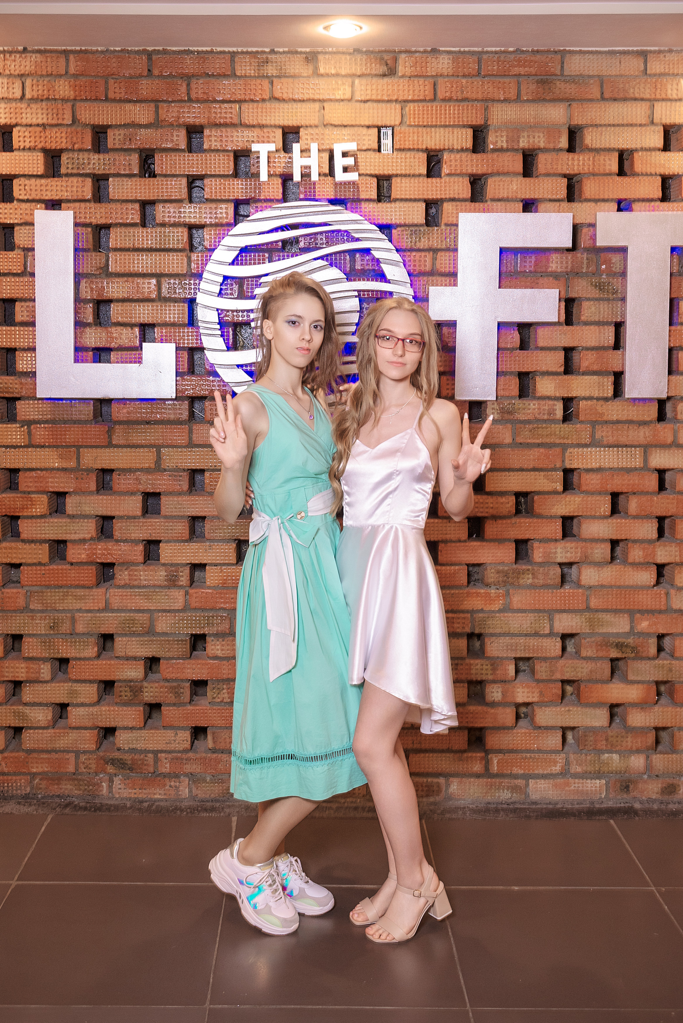 ВЫПУСКНОЙ 11А шк106. Семейный, свадебный, школьный фотограф в Железногорске Целуев Андрей