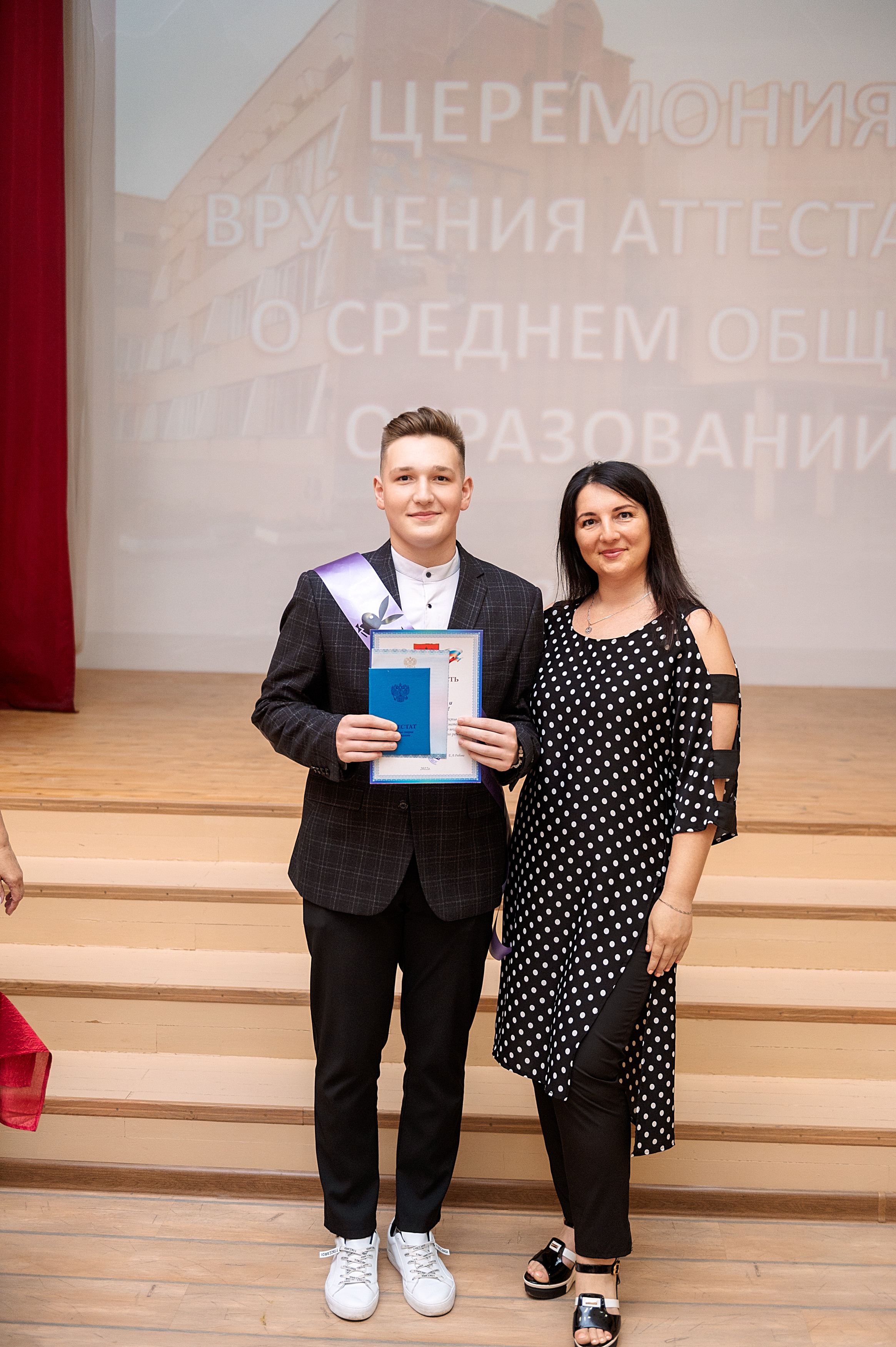 ВЫПУСКНОЙ 11А шк106. Семейный, свадебный, школьный фотограф в Железногорске Целуев Андрей