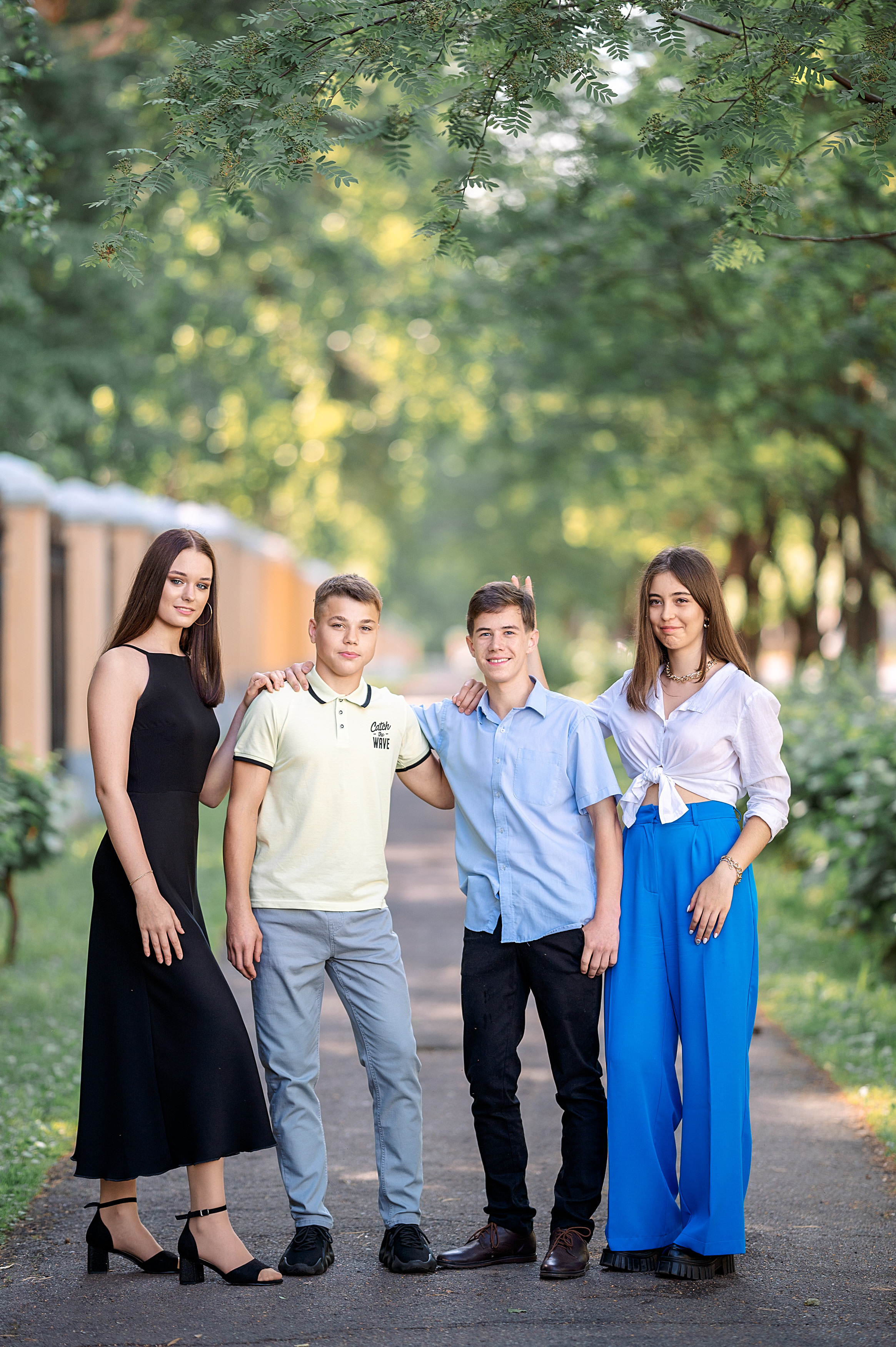 ВЫПУСКНОЙ 9кл. шк.106. Семейный, свадебный, школьный фотограф в Железногорске Целуев Андрей