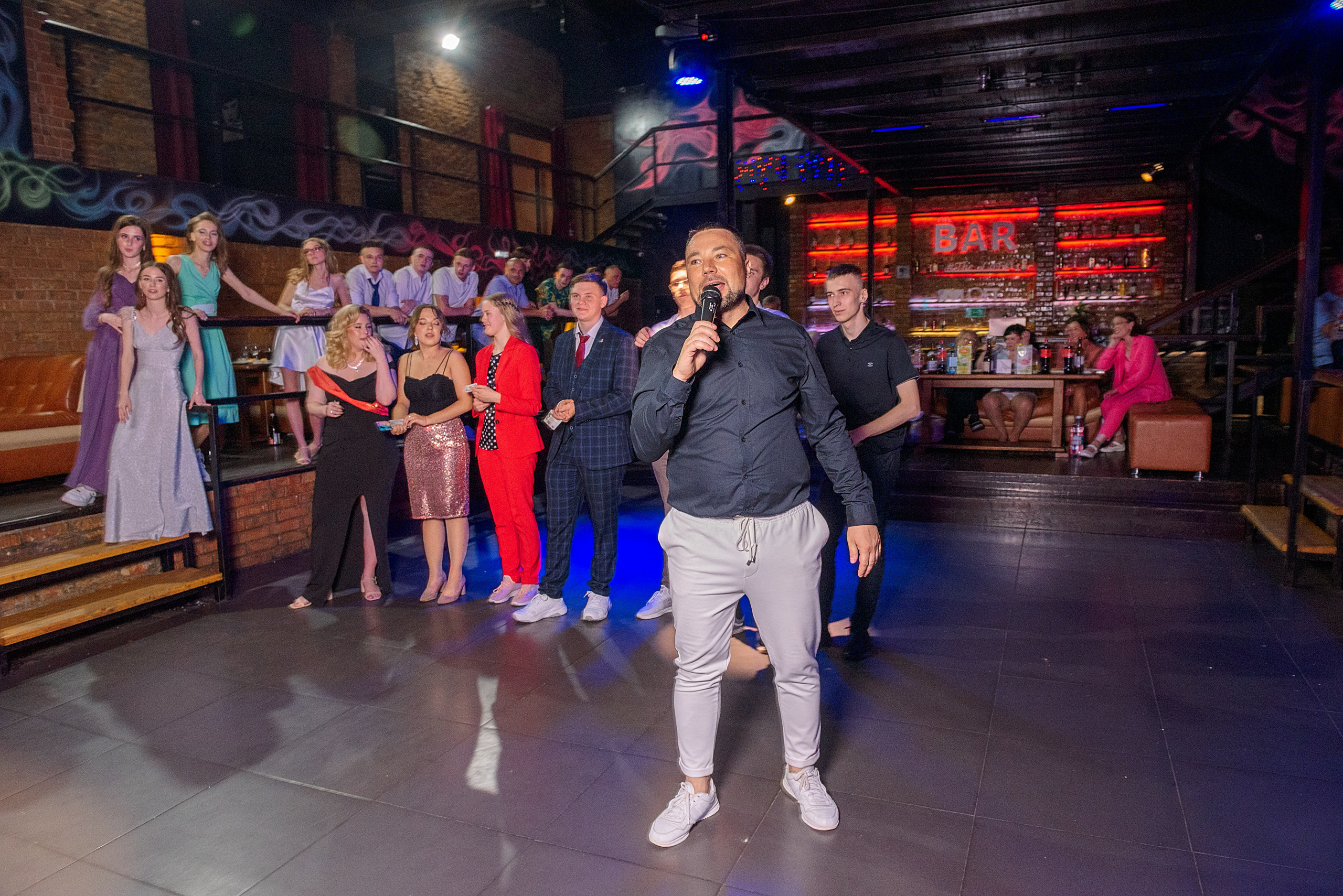 ВЫПУСКНОЙ 11А шк106. Семейный, свадебный, школьный фотограф в Железногорске Целуев Андрей