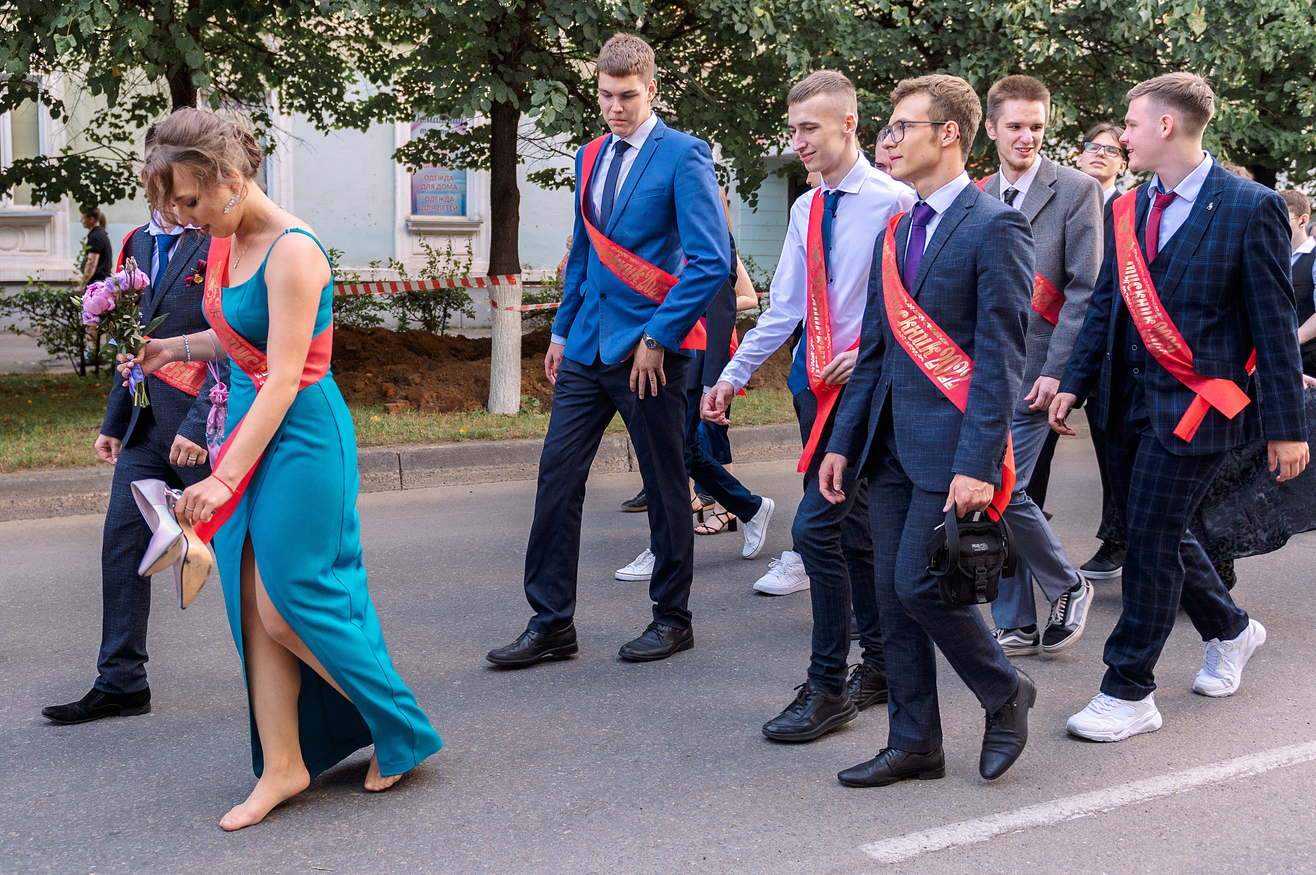 ВЫПУСКНОЙ 11А шк106. Семейный, свадебный, школьный фотограф в Железногорске Целуев Андрей