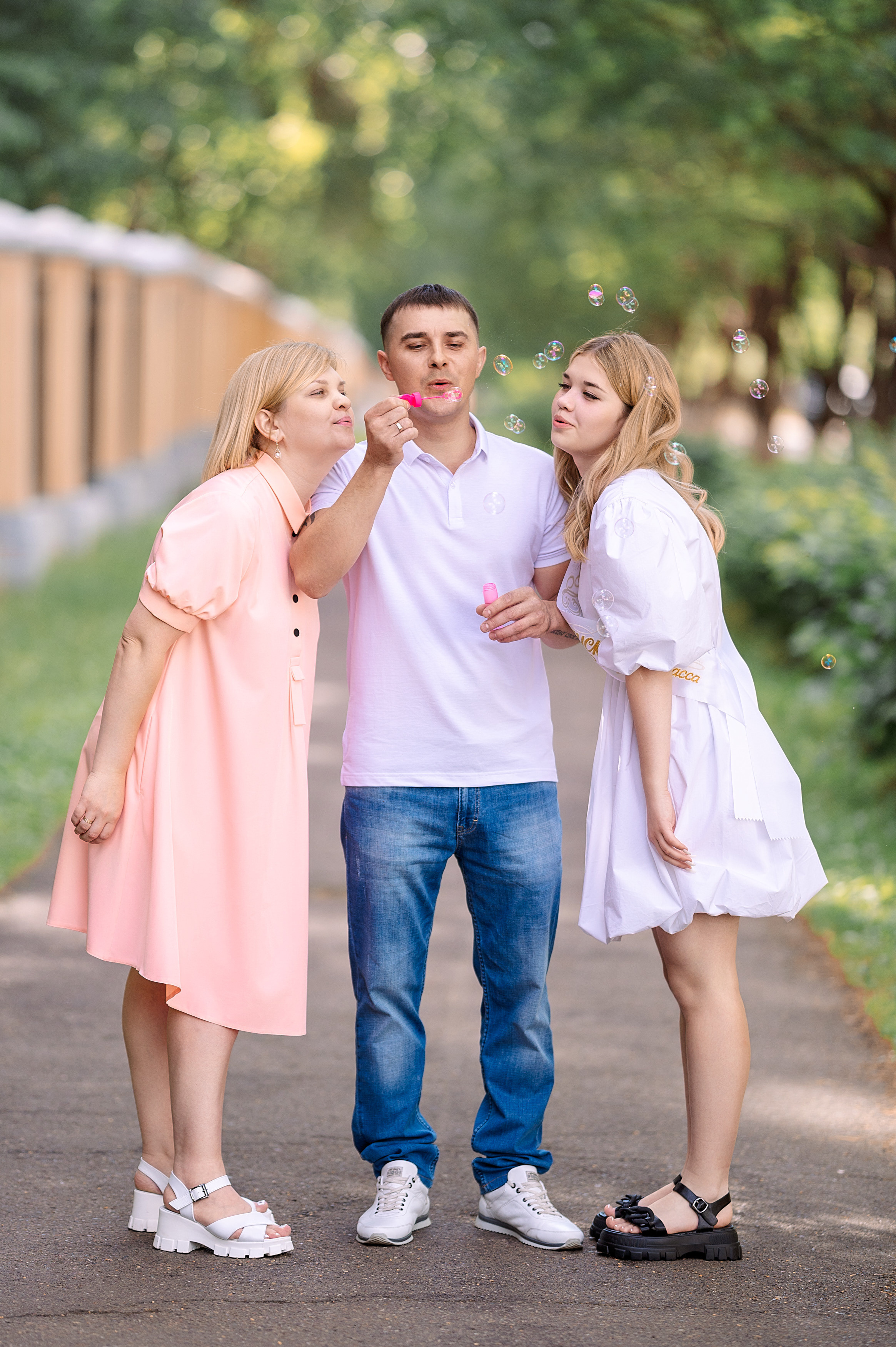 ВЫПУСКНОЙ 9кл. гимназия 91. Семейный, свадебный, школьный фотограф в Железногорске Целуев Андрей
