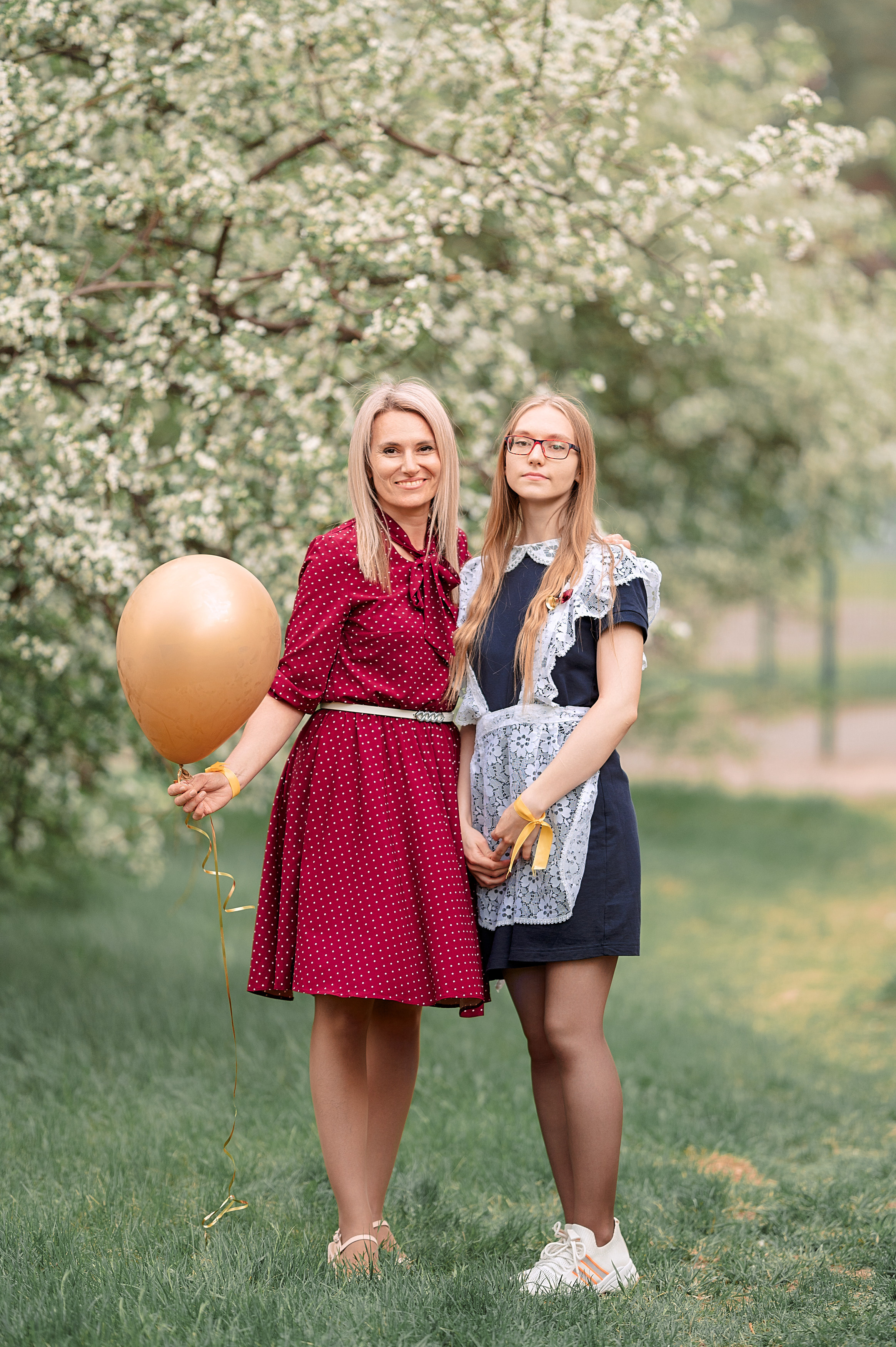 Последний звонок шк. 106 2022. Семейный, свадебный, школьный фотограф в Железногорске Целуев Андрей