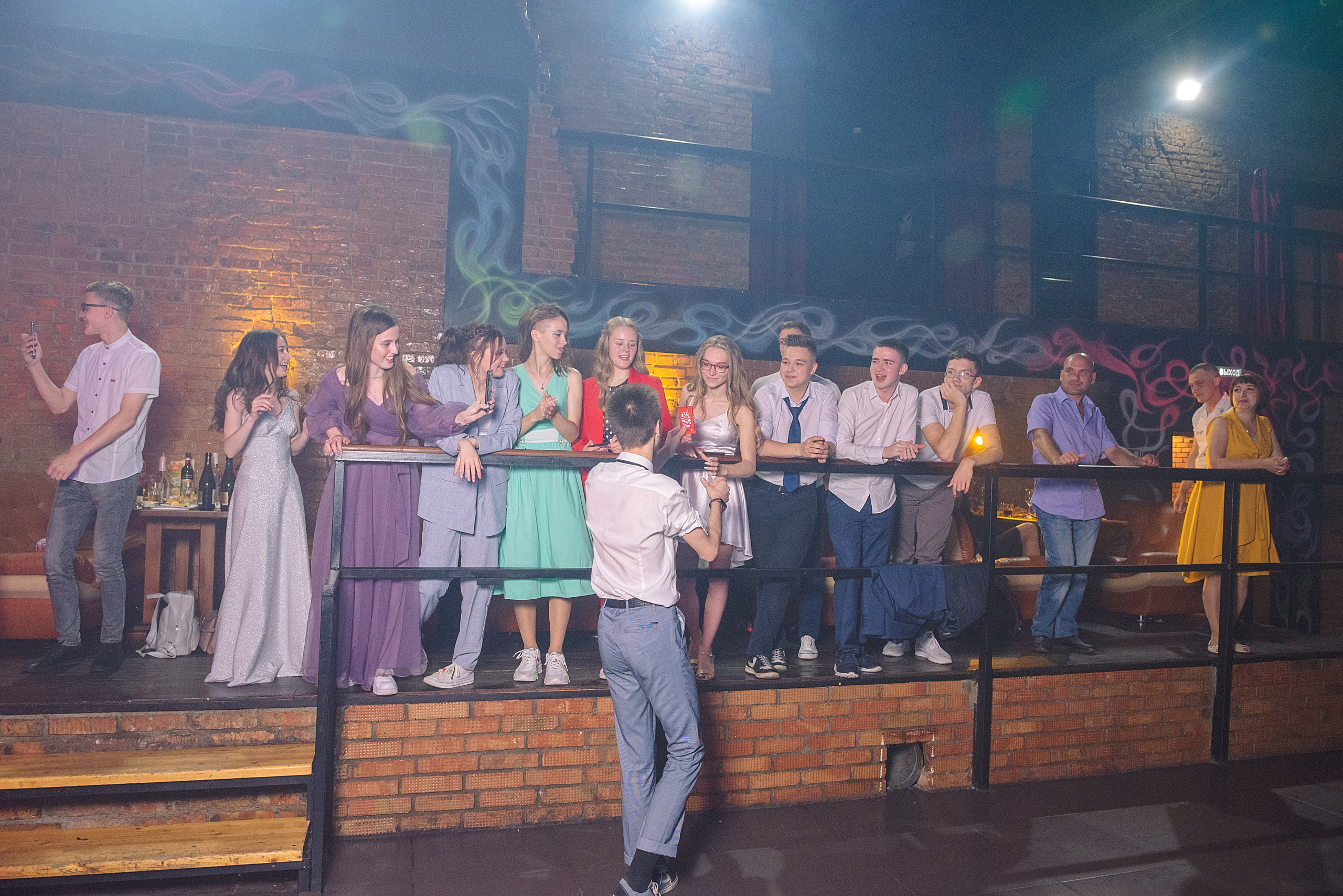 ВЫПУСКНОЙ 11А шк106. Семейный, свадебный, школьный фотограф в Железногорске Целуев Андрей