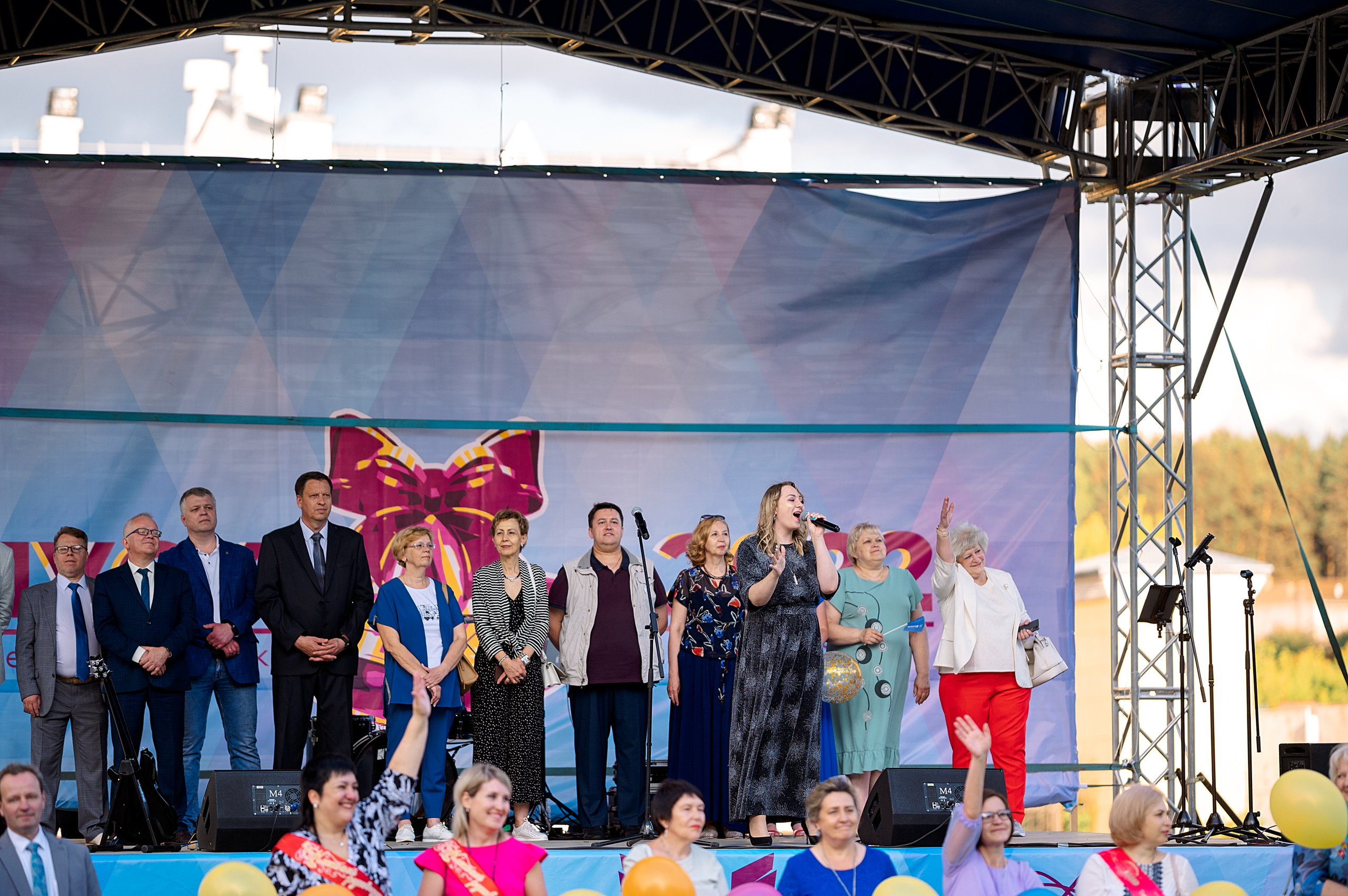 ВЫПУСКНОЙ 11А шк106. Семейный, свадебный, школьный фотограф в Железногорске Целуев Андрей