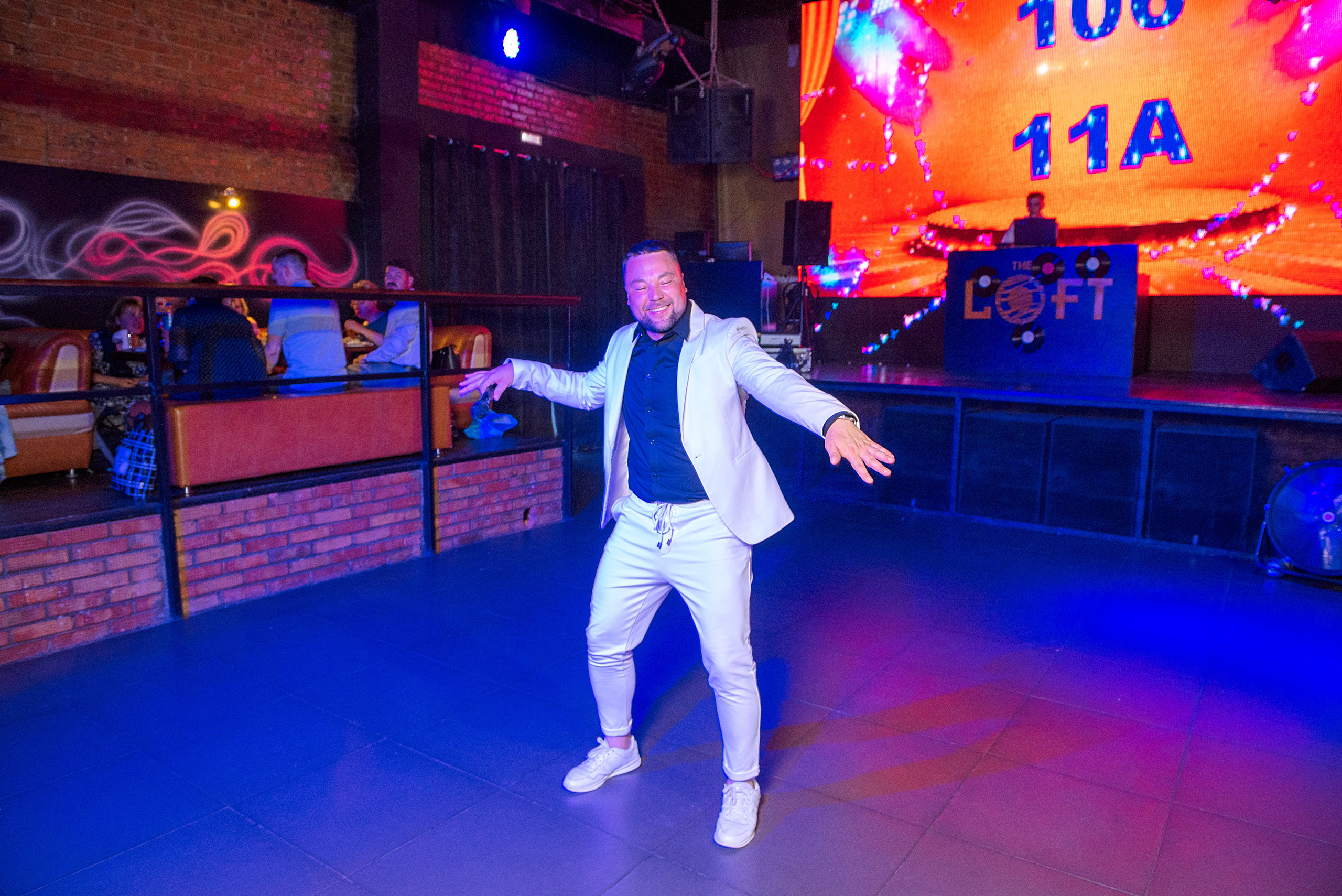 ВЫПУСКНОЙ 11А шк106. Семейный, свадебный, школьный фотограф в Железногорске Целуев Андрей