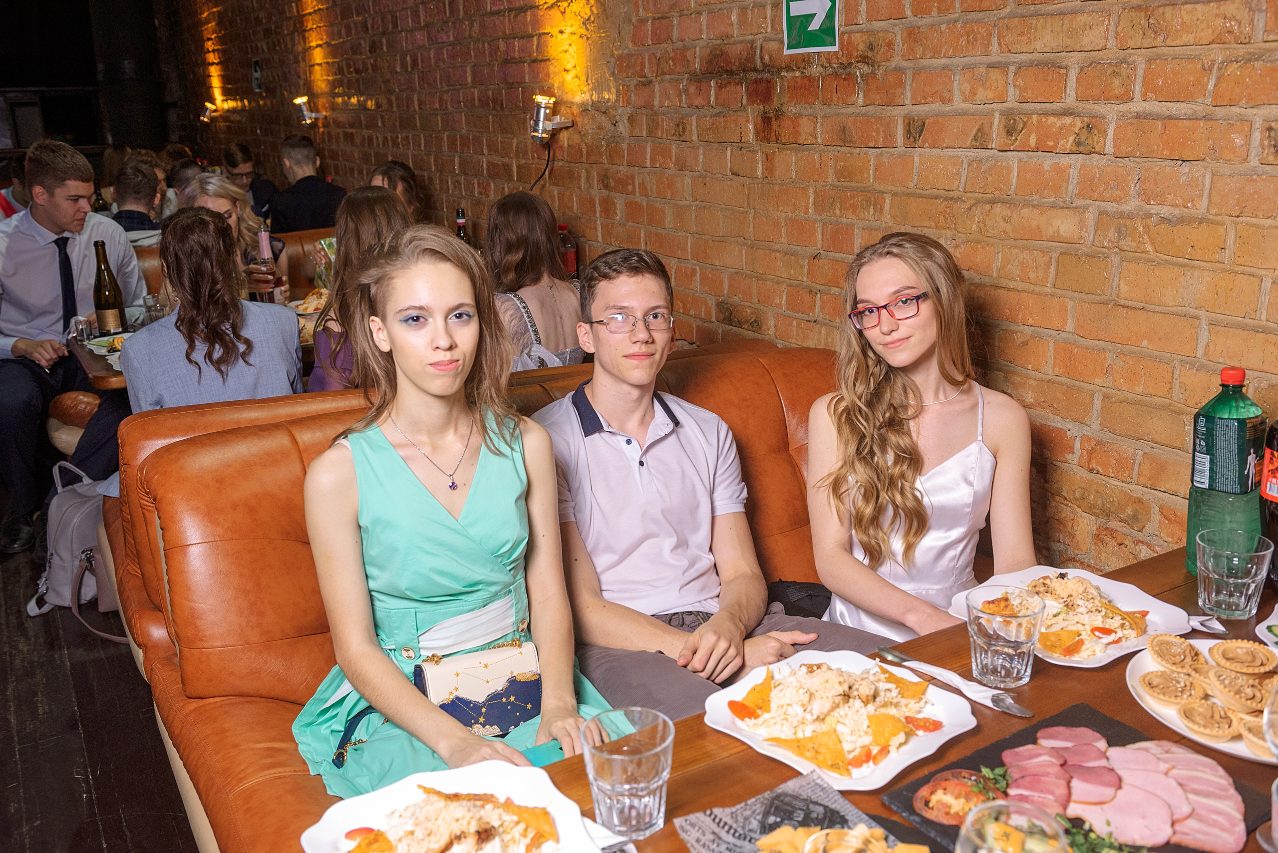 ВЫПУСКНОЙ 11А шк106. Семейный, свадебный, школьный фотограф в Железногорске Целуев Андрей