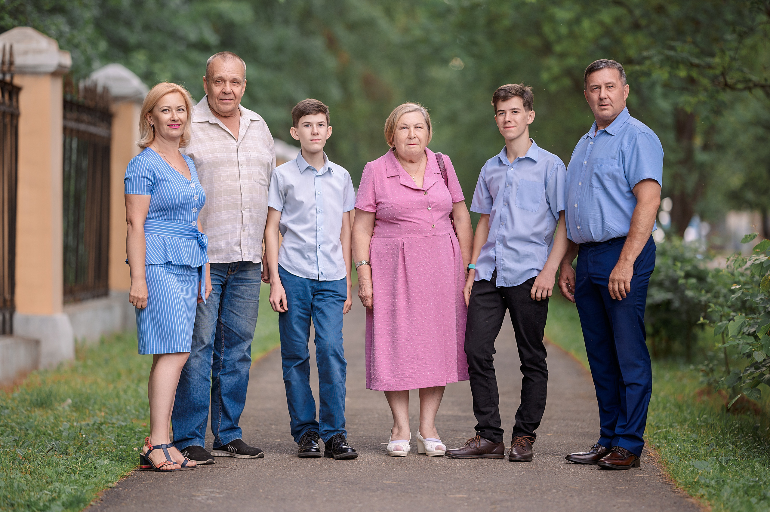 ВЫПУСКНОЙ 9кл. шк.106. Семейный, свадебный, школьный фотограф в Железногорске Целуев Андрей