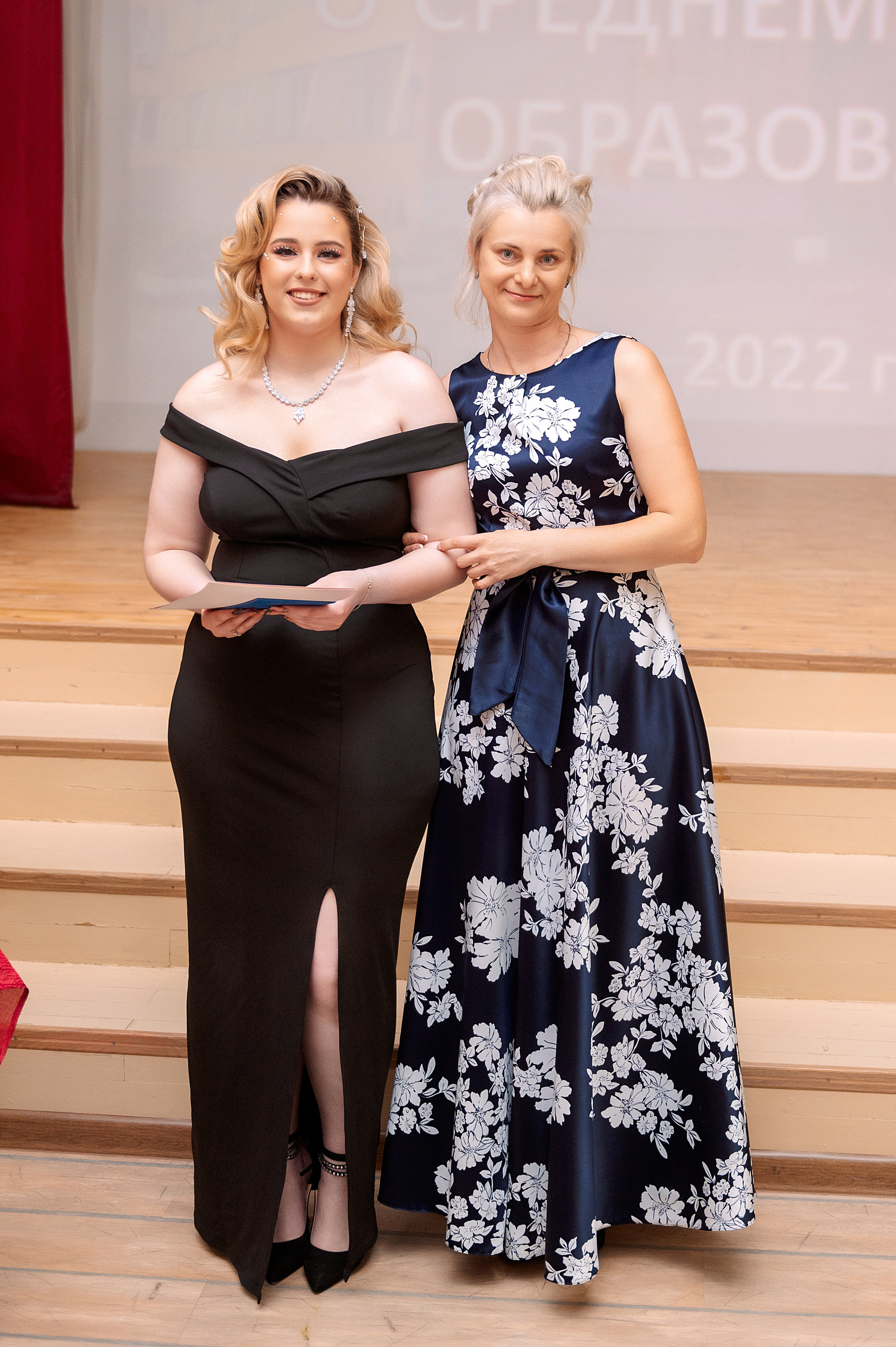 ВЫПУСКНОЙ 11А шк106. Семейный, свадебный, школьный фотограф в Железногорске Целуев Андрей