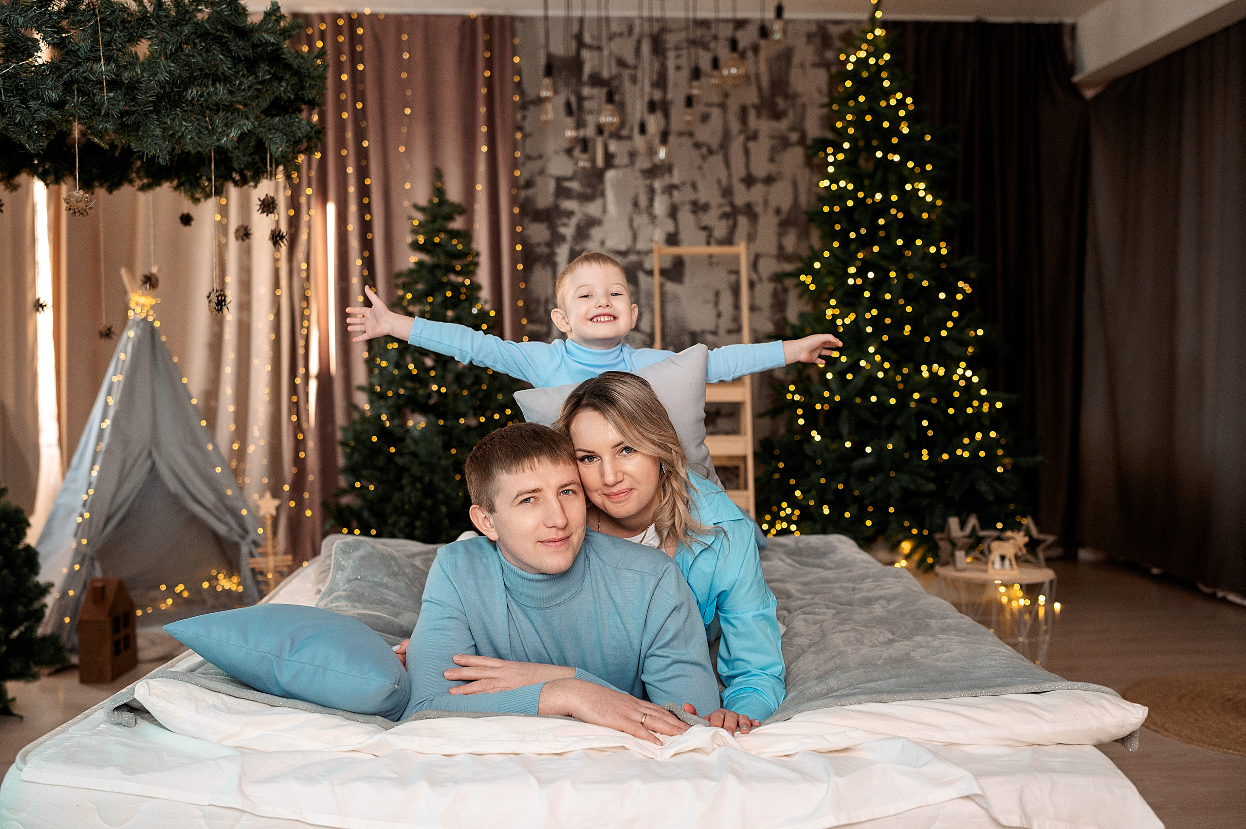 Кристина, Николай и Рома. Семейный, свадебный, школьный фотограф в Железногорске Целуев Андрей