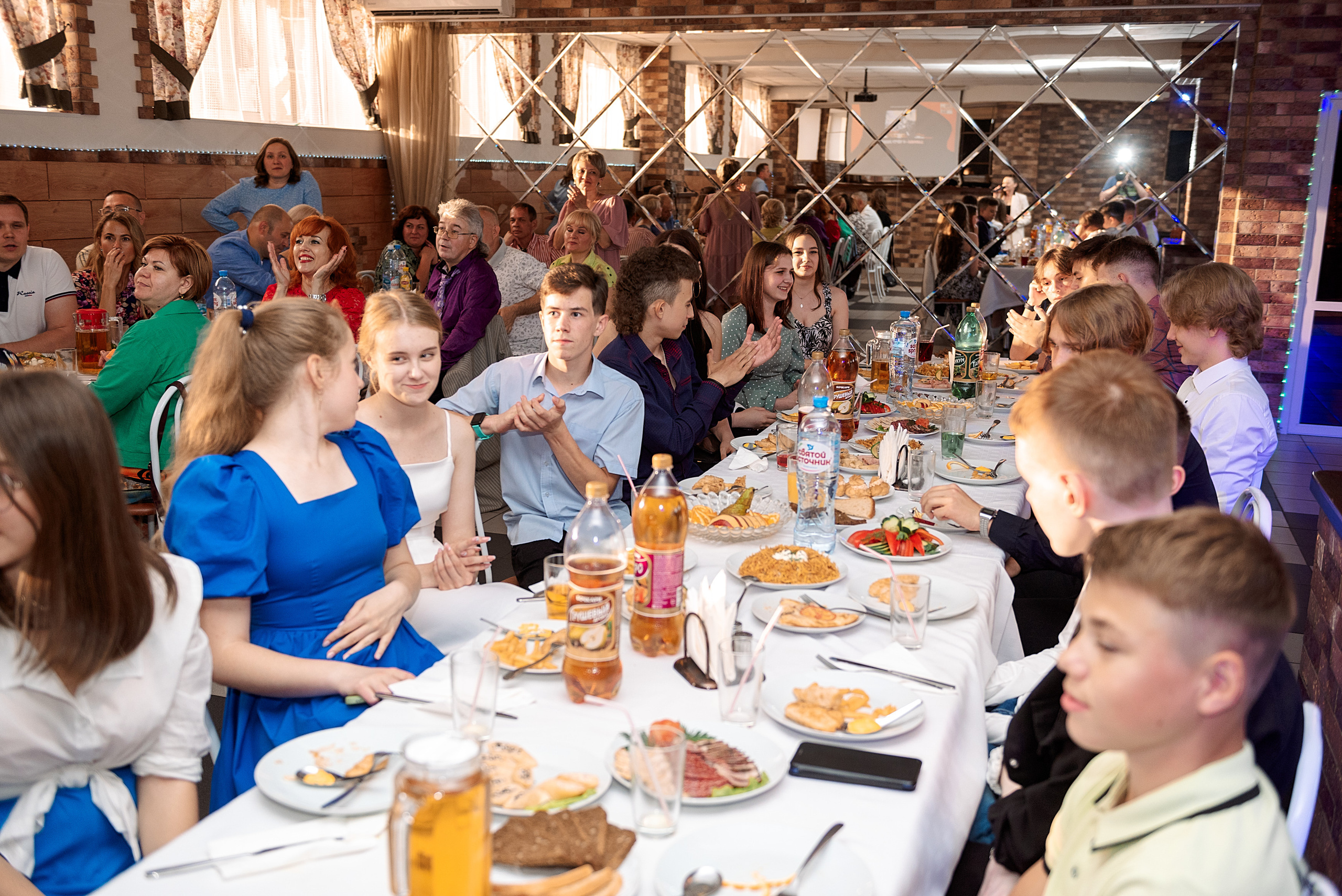 ВЫПУСКНОЙ 9кл. шк.106. Семейный, свадебный, школьный фотограф в Железногорске Целуев Андрей