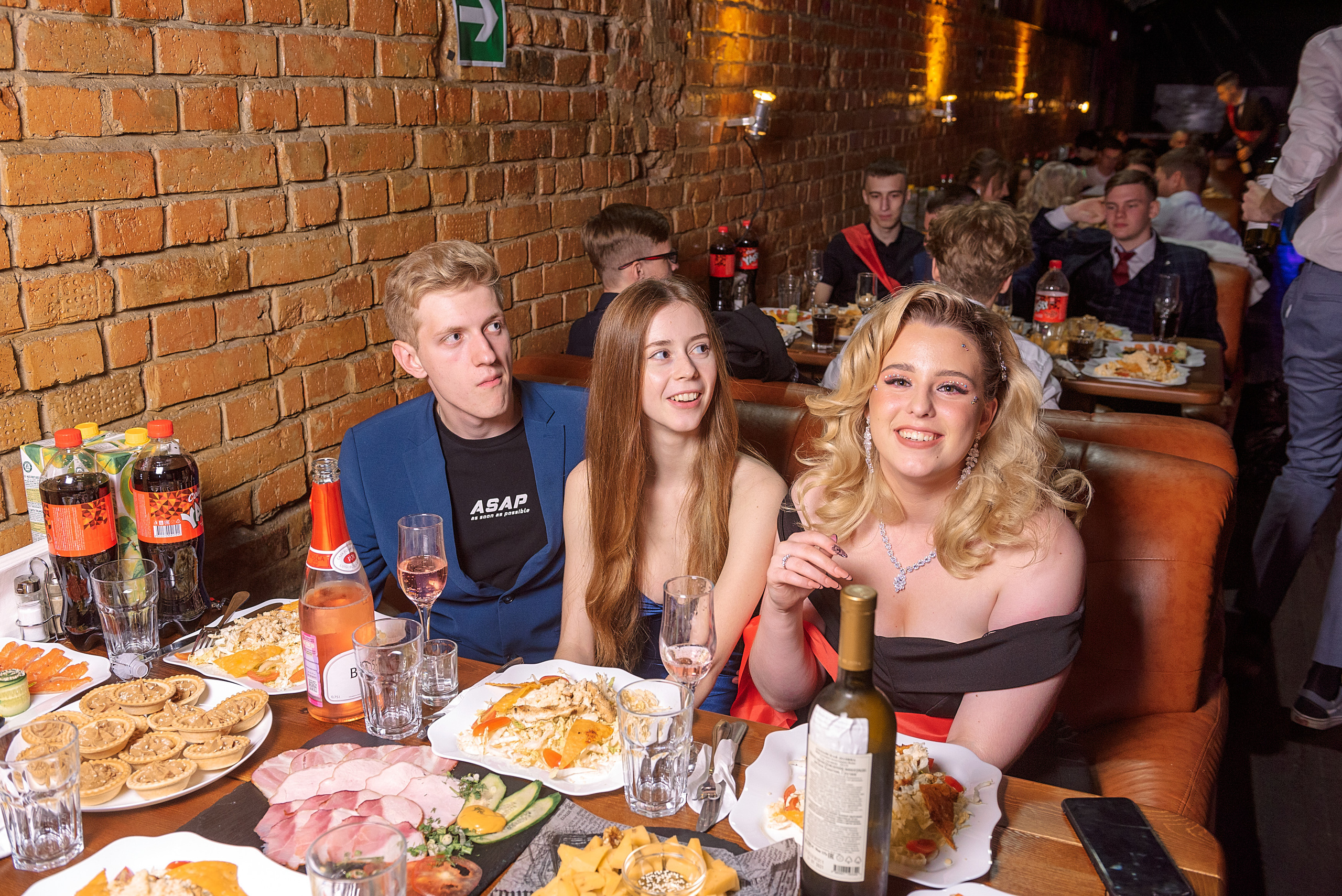 ВЫПУСКНОЙ 11А шк106. Семейный, свадебный, школьный фотограф в Железногорске Целуев Андрей