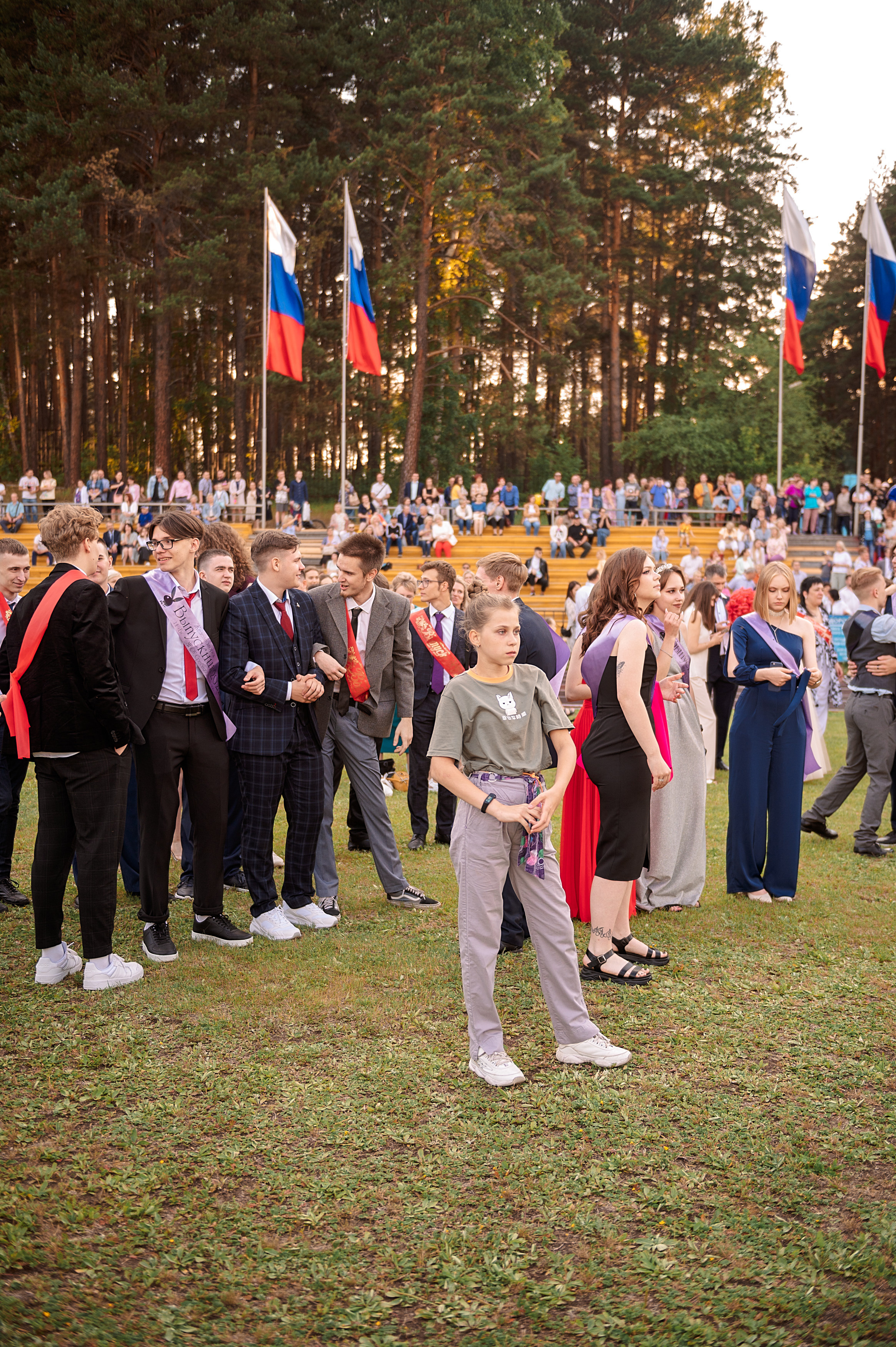 ВЫПУСКНОЙ 11А шк106. Семейный, свадебный, школьный фотограф в Железногорске Целуев Андрей