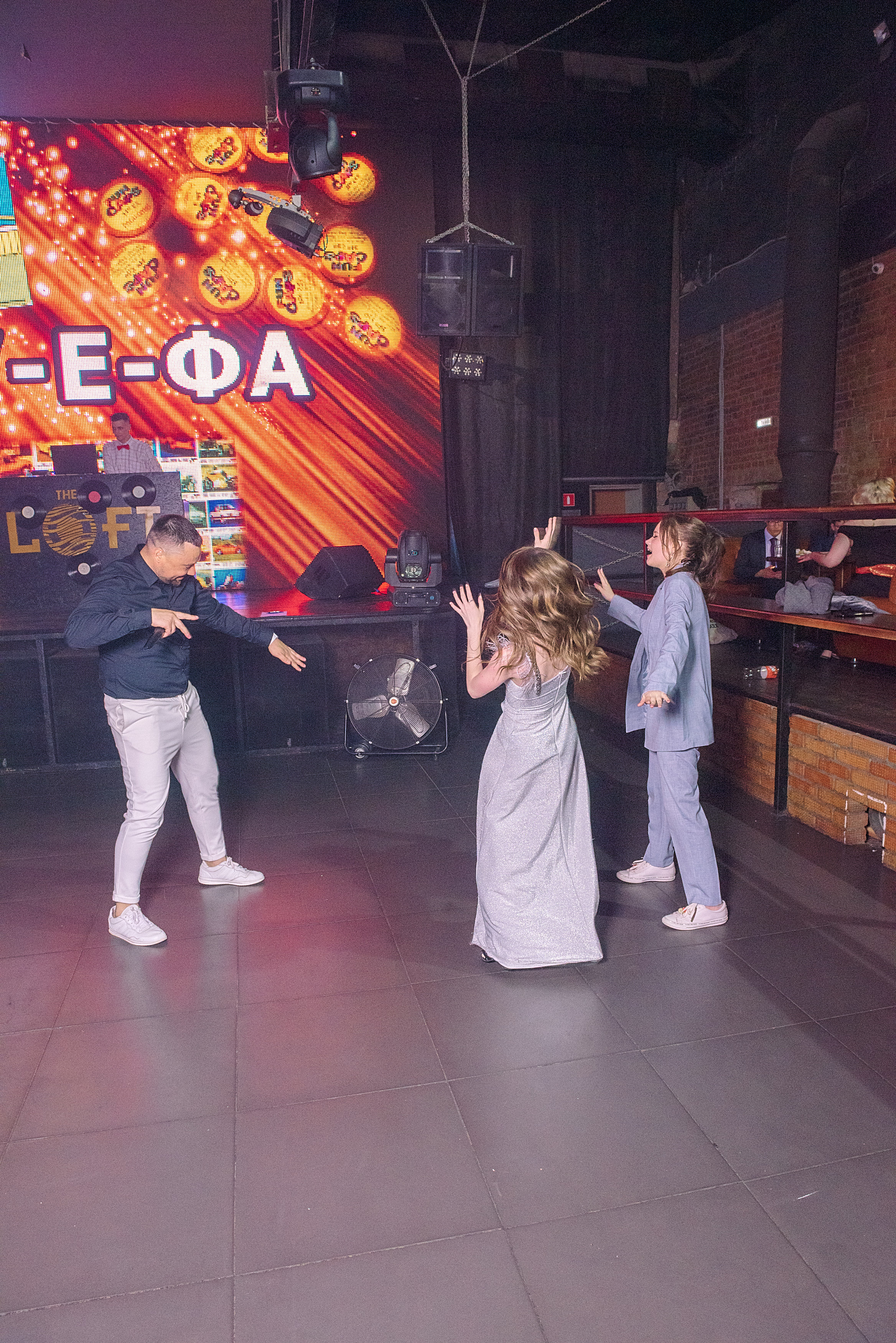 ВЫПУСКНОЙ 11А шк106. Семейный, свадебный, школьный фотограф в Железногорске Целуев Андрей