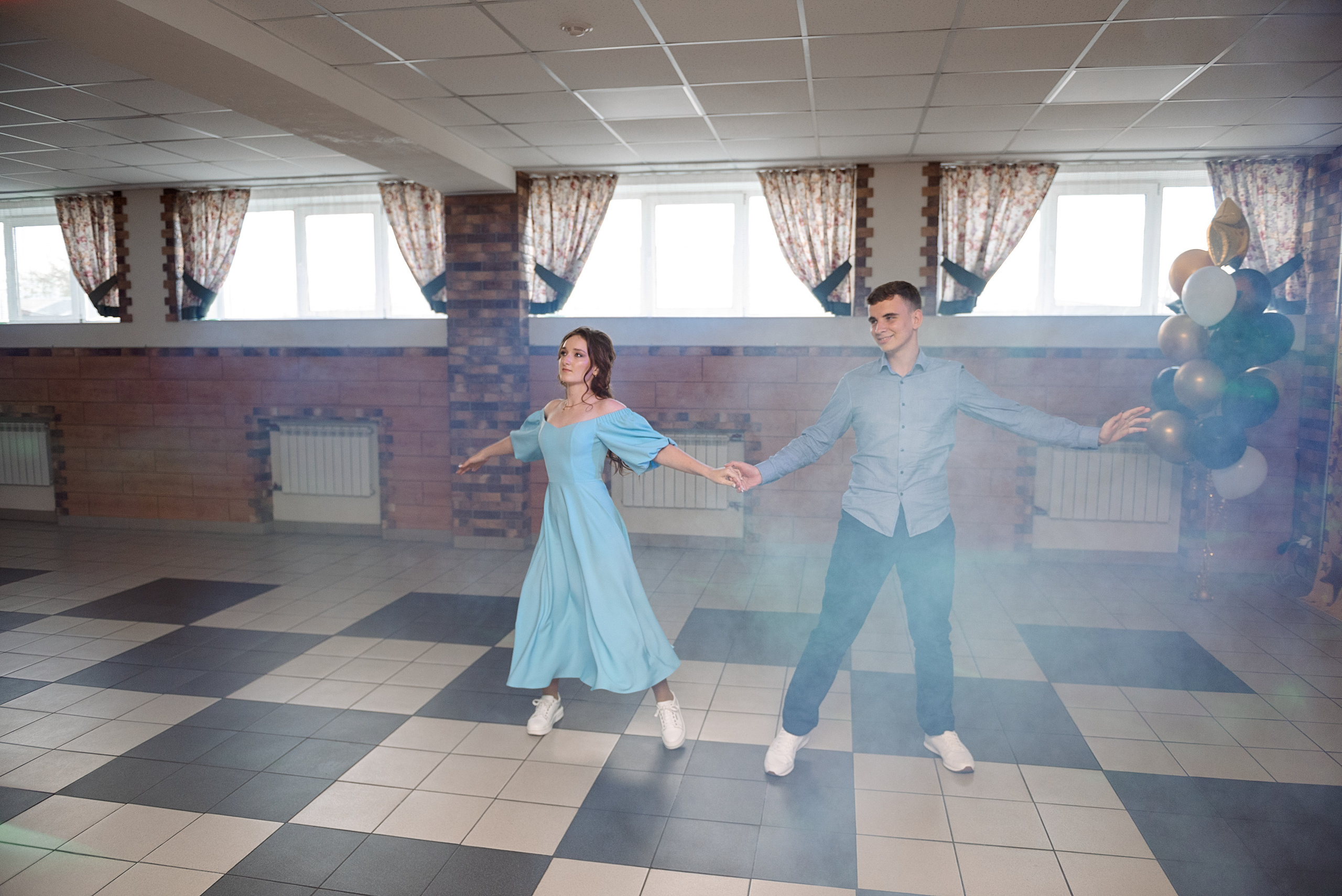 ВЫПУСКНОЙ 9кл. гимназия 91. Семейный, свадебный, школьный фотограф в Железногорске Целуев Андрей