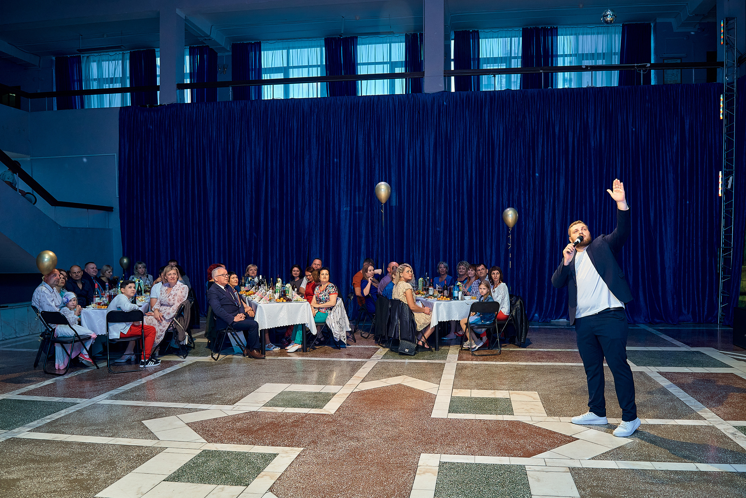 Выпускной 11 кл школа 100 2021 г. Семейный, свадебный, школьный фотограф в Железногорске Целуев Андрей