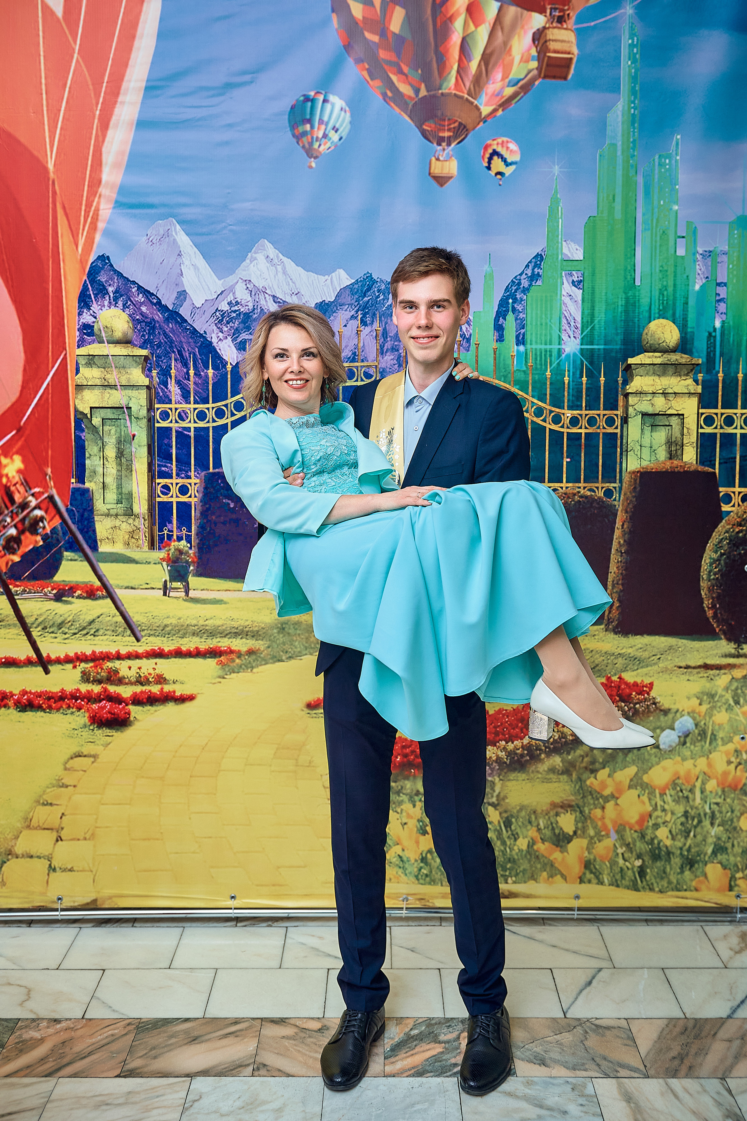 Выпускной 11 кл школа 100 2021 г. Семейный, свадебный, школьный фотограф в Железногорске Целуев Андрей