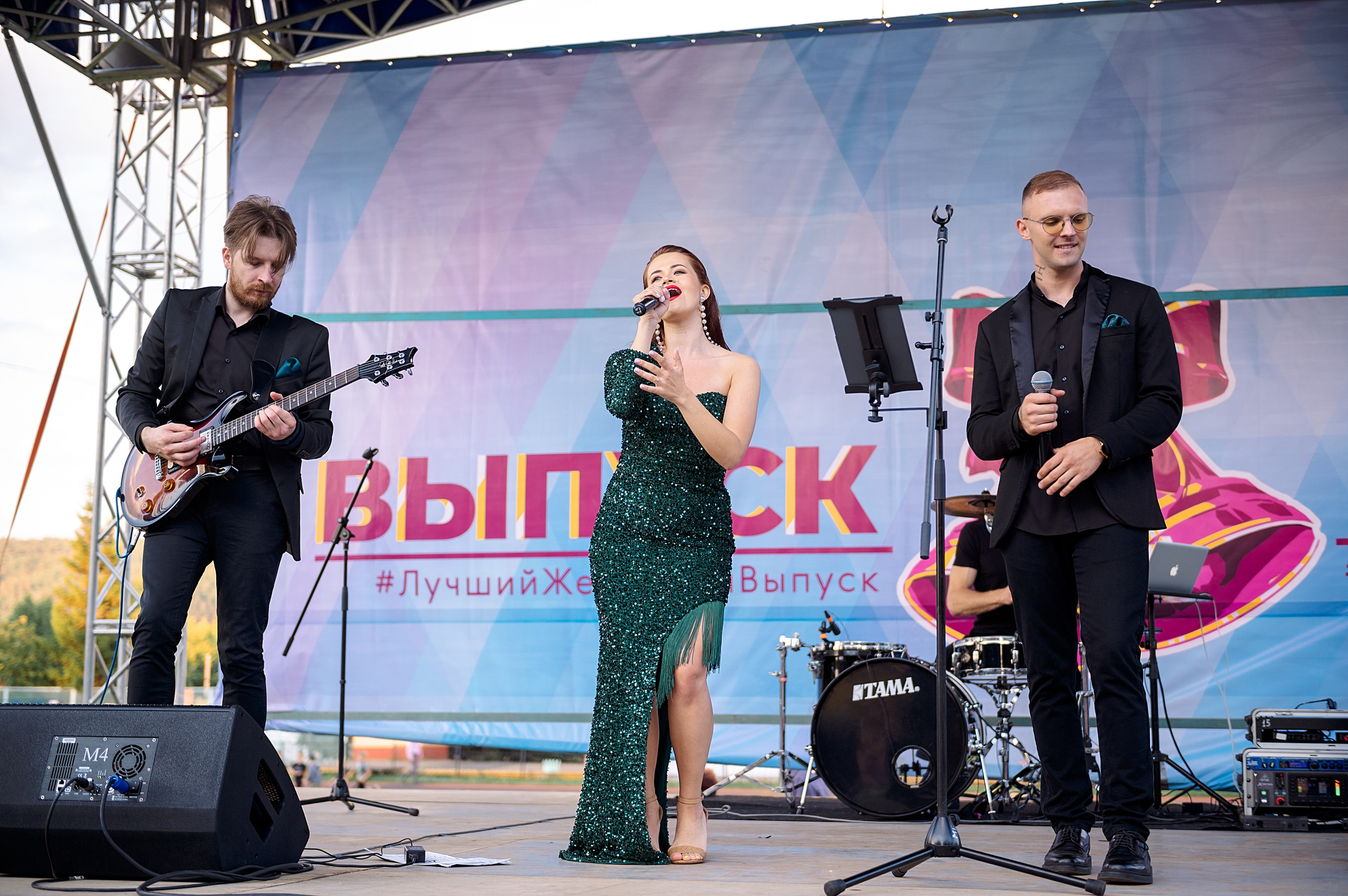 ВЫПУСКНОЙ 11А шк106. Семейный, свадебный, школьный фотограф в Железногорске Целуев Андрей