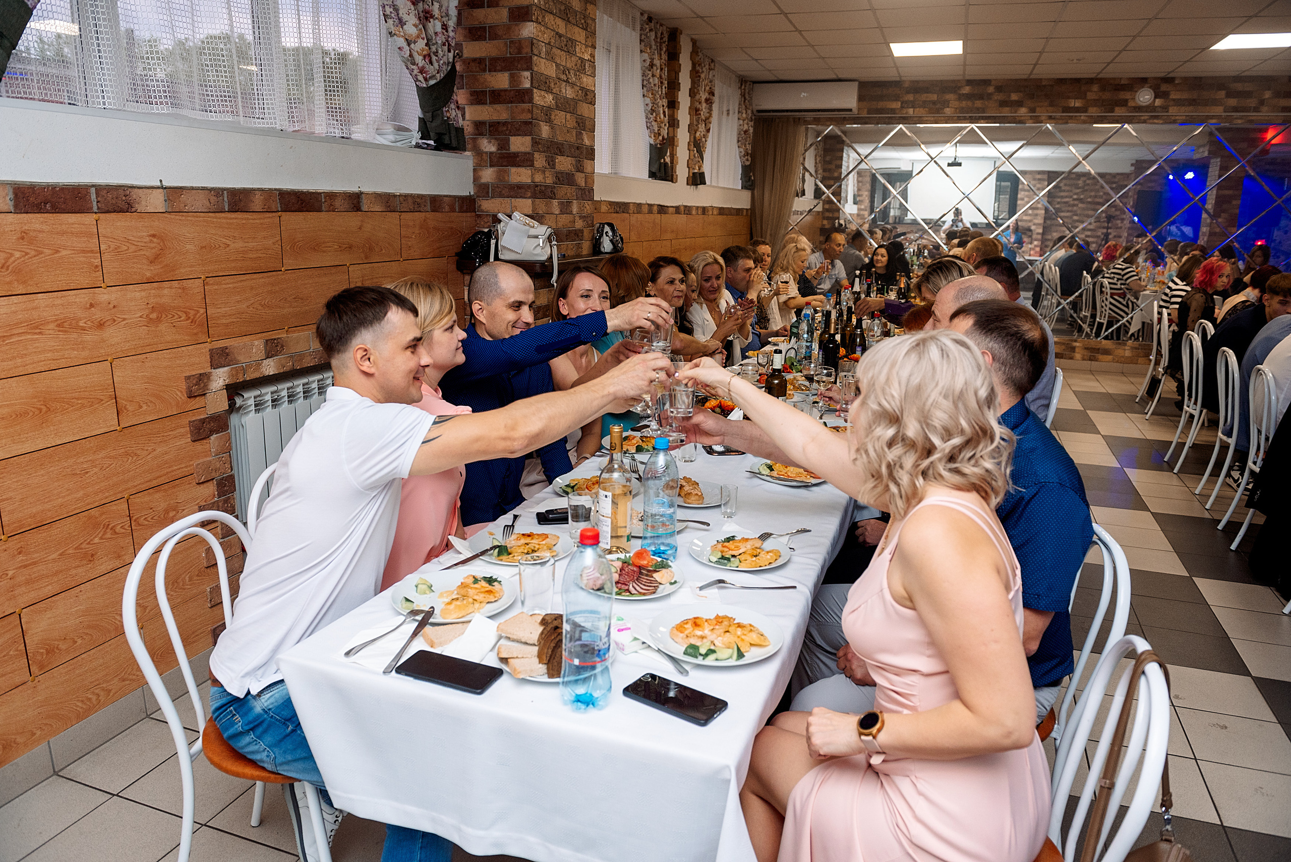 ВЫПУСКНОЙ 9кл. гимназия 91. Семейный, свадебный, школьный фотограф в Железногорске Целуев Андрей