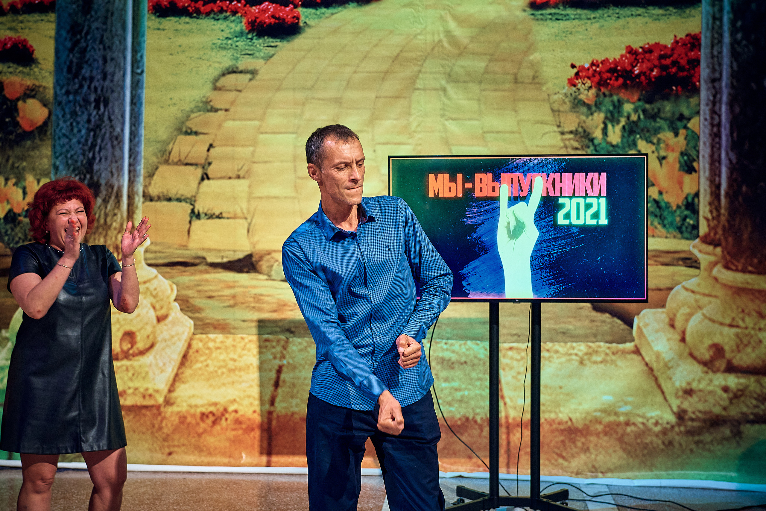 Выпускной 11 кл школа 100 2021 г. Семейный, свадебный, школьный фотограф в Железногорске Целуев Андрей