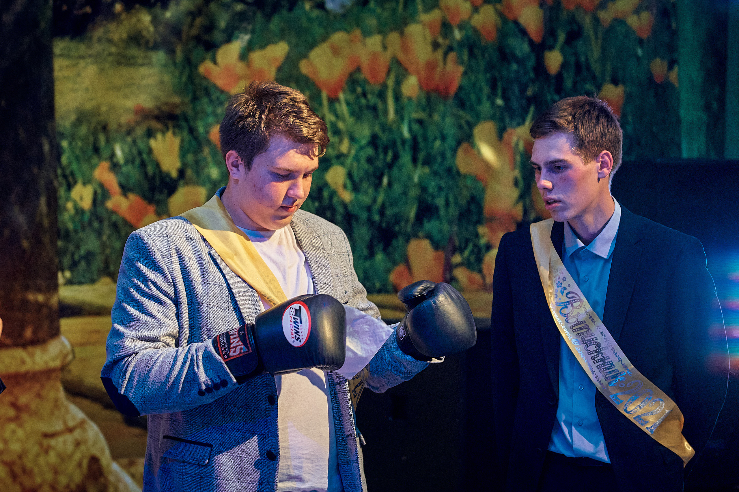 Выпускной 11 кл школа 100 2021 г. Семейный, свадебный, школьный фотограф в Железногорске Целуев Андрей