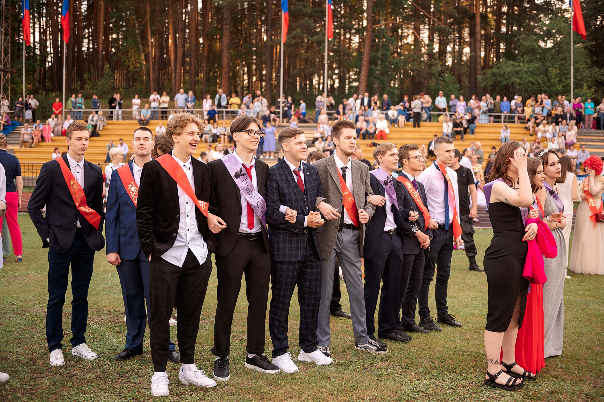 ВЫПУСКНОЙ 11А шк106. Семейный, свадебный, школьный фотограф в Железногорске Целуев Андрей