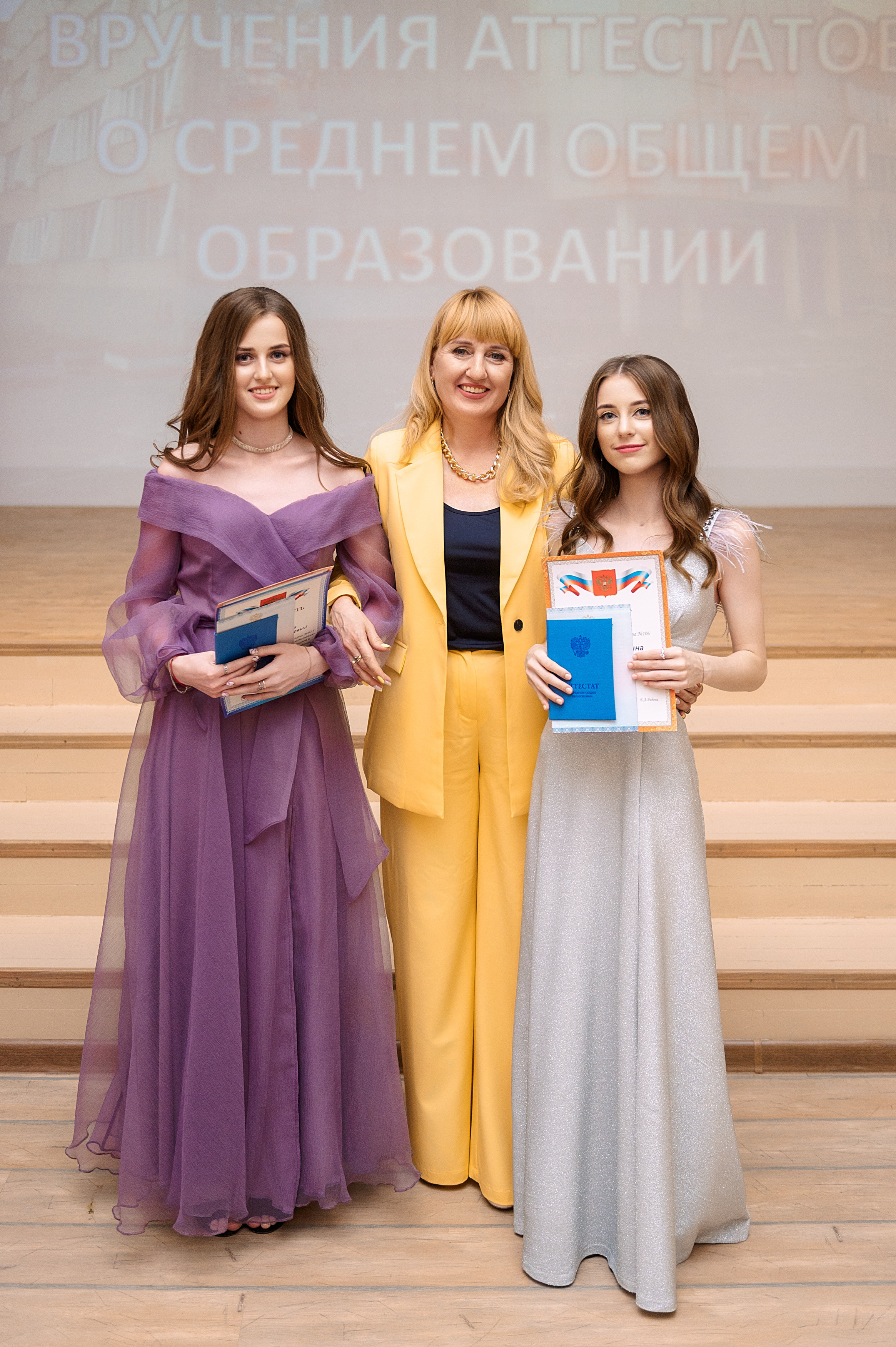 ВЫПУСКНОЙ 11А шк106. Семейный, свадебный, школьный фотограф в Железногорске Целуев Андрей