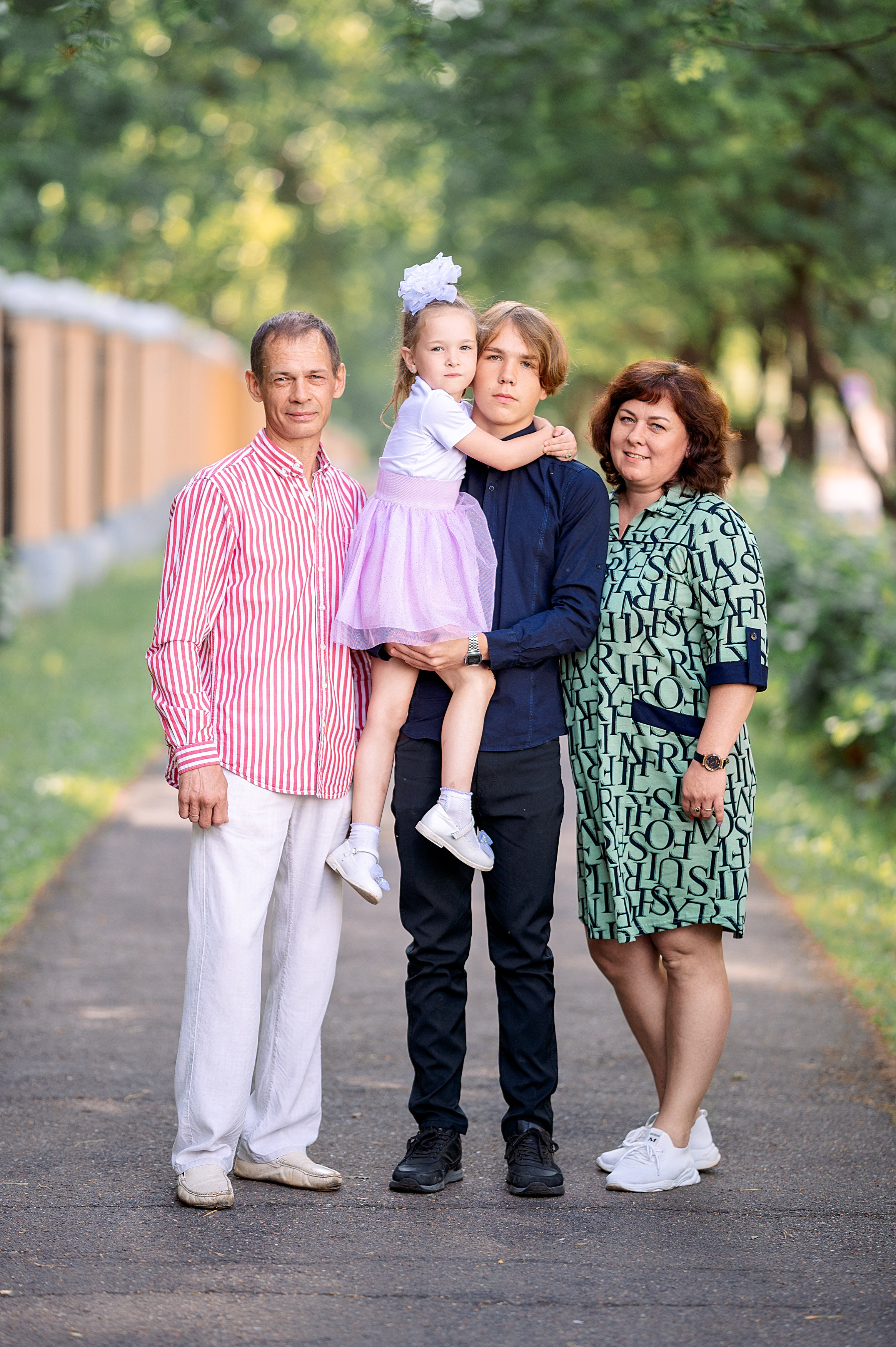 ВЫПУСКНОЙ 9кл. шк.106. Семейный, свадебный, школьный фотограф в Железногорске Целуев Андрей