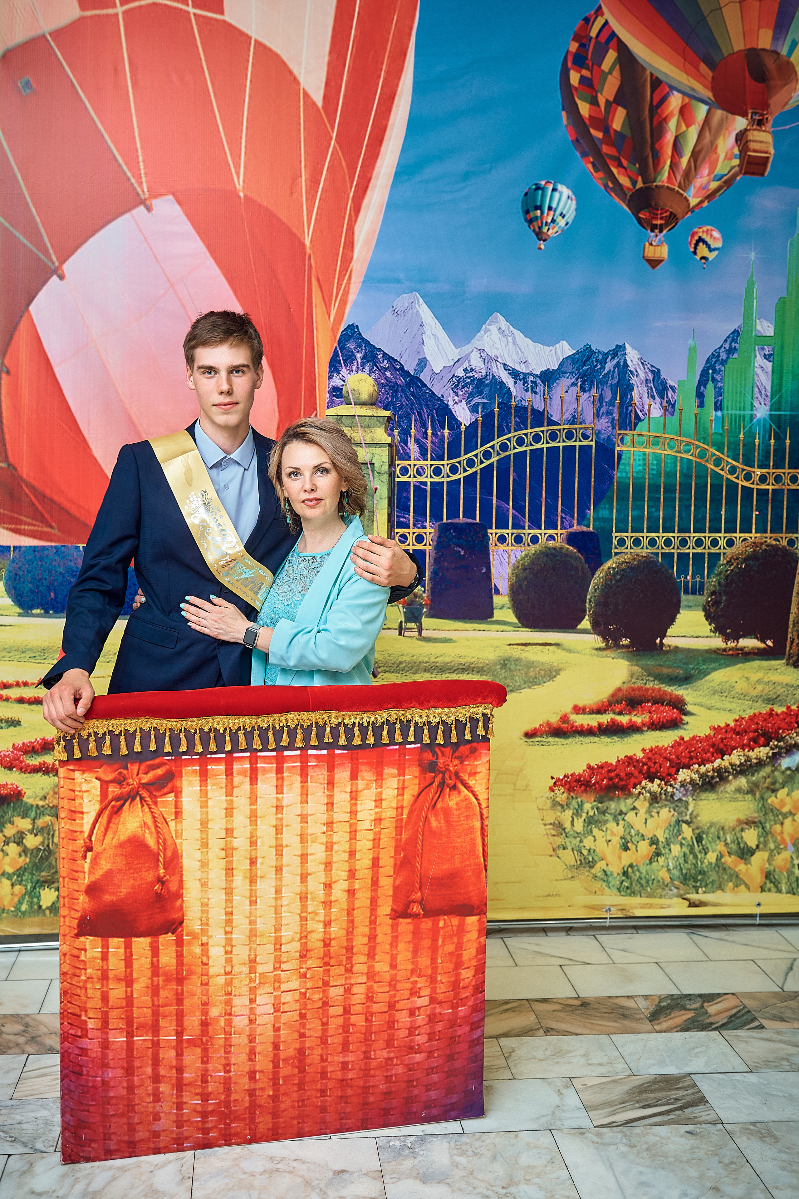 Выпускной 11 кл школа 100 2021 г. Семейный, свадебный, школьный фотограф в Железногорске Целуев Андрей