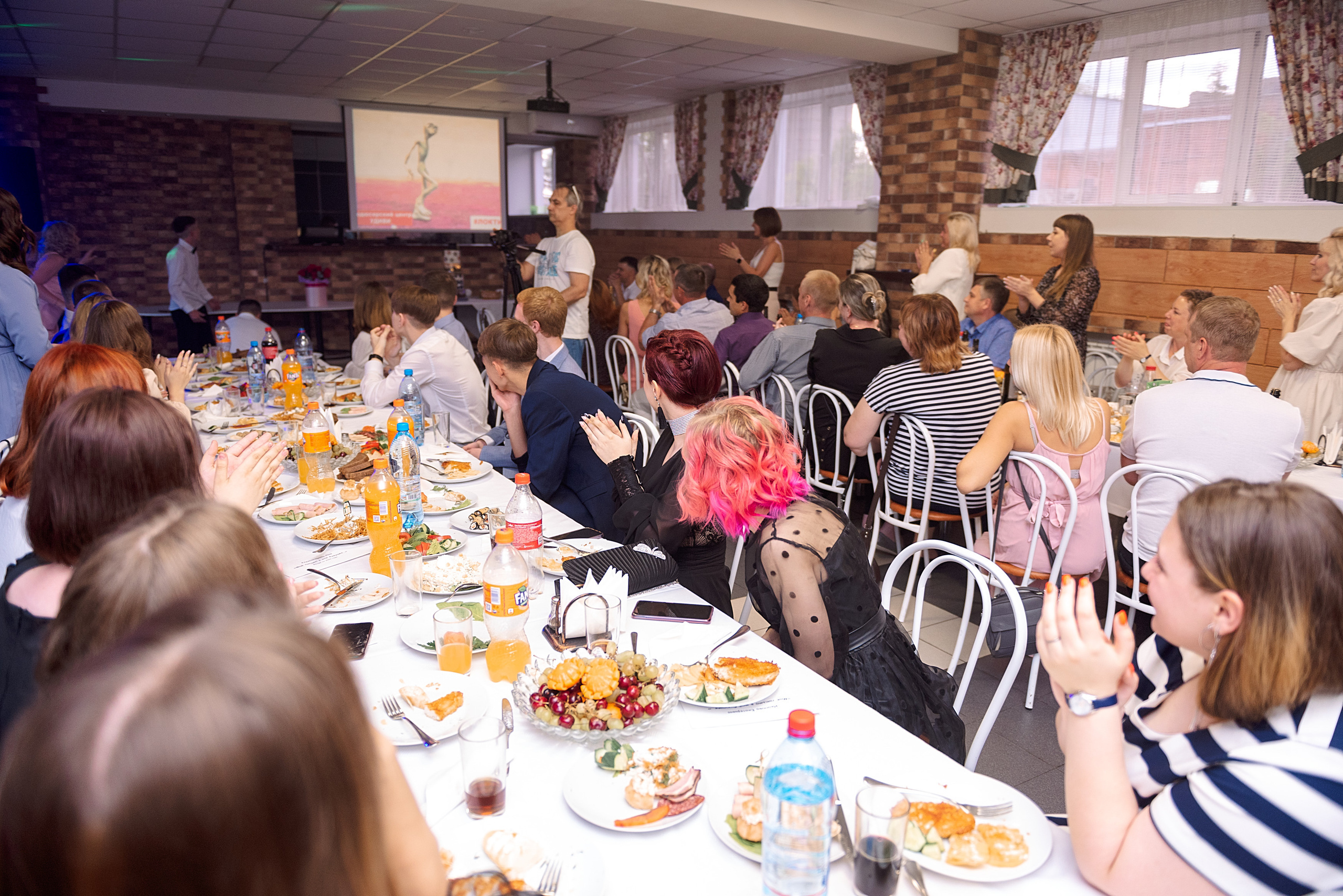 ВЫПУСКНОЙ 9кл. гимназия 91. Семейный, свадебный, школьный фотограф в Железногорске Целуев Андрей