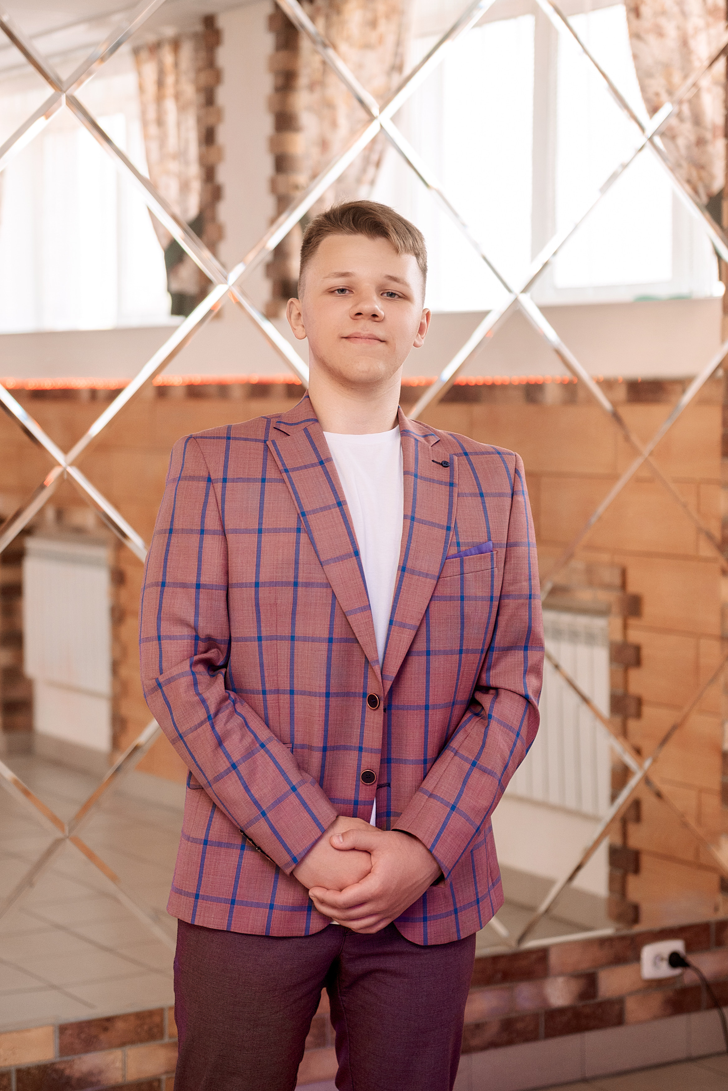 ВЫПУСКНОЙ 9кл. шк.106. Семейный, свадебный, школьный фотограф в Железногорске Целуев Андрей