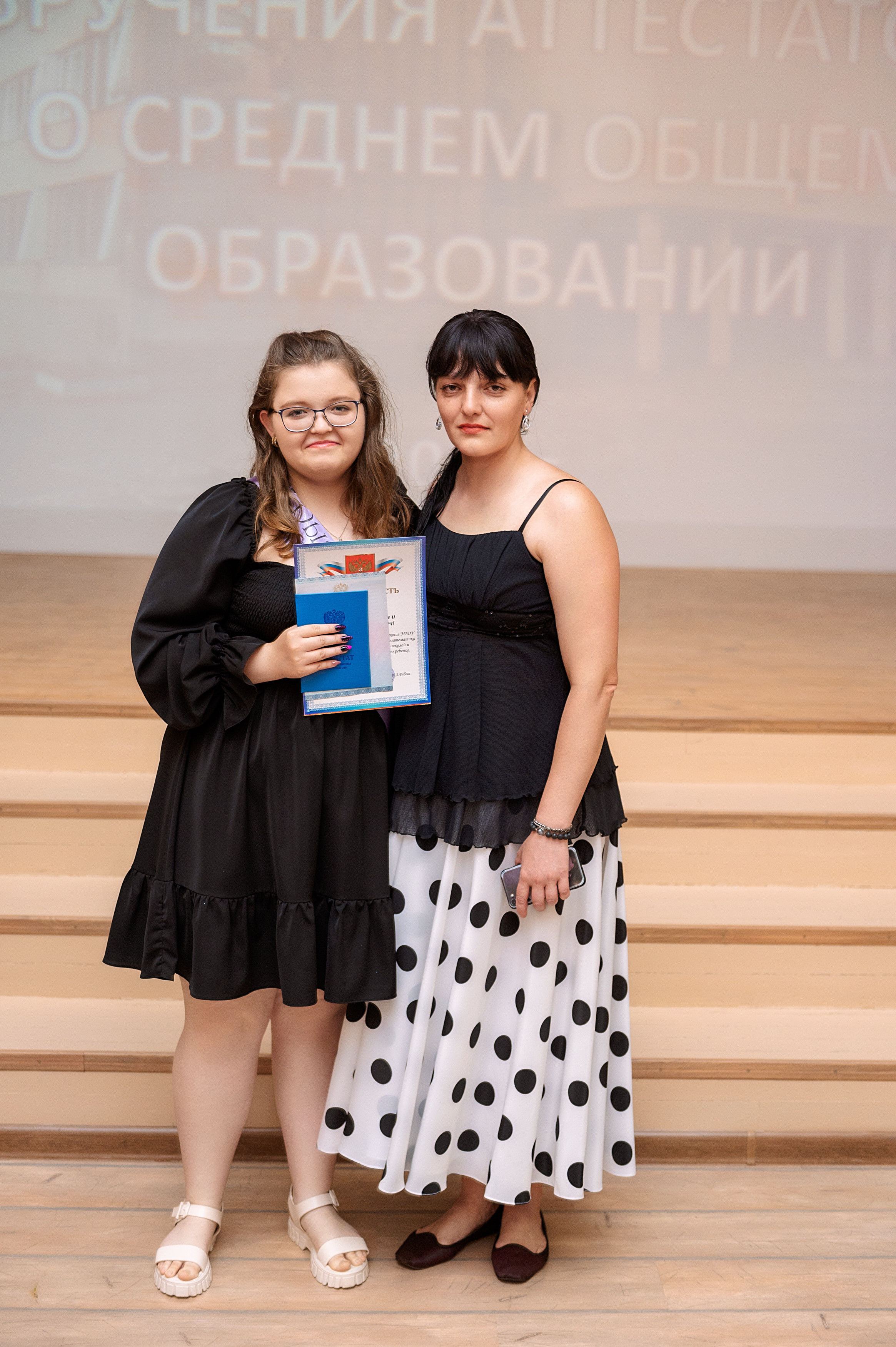 ВЫПУСКНОЙ 11А шк106. Семейный, свадебный, школьный фотограф в Железногорске Целуев Андрей