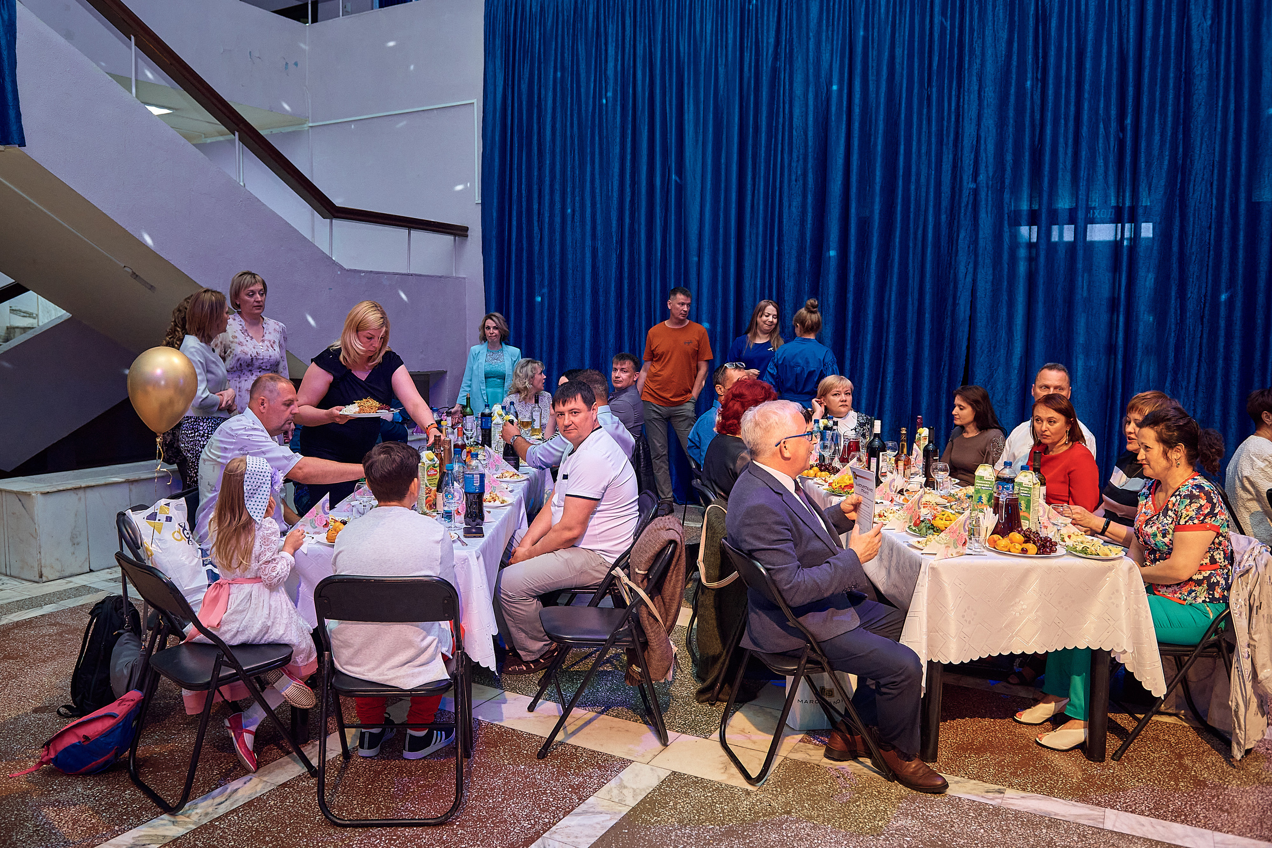 Выпускной 11 кл школа 100 2021 г. Семейный, свадебный, школьный фотограф в Железногорске Целуев Андрей