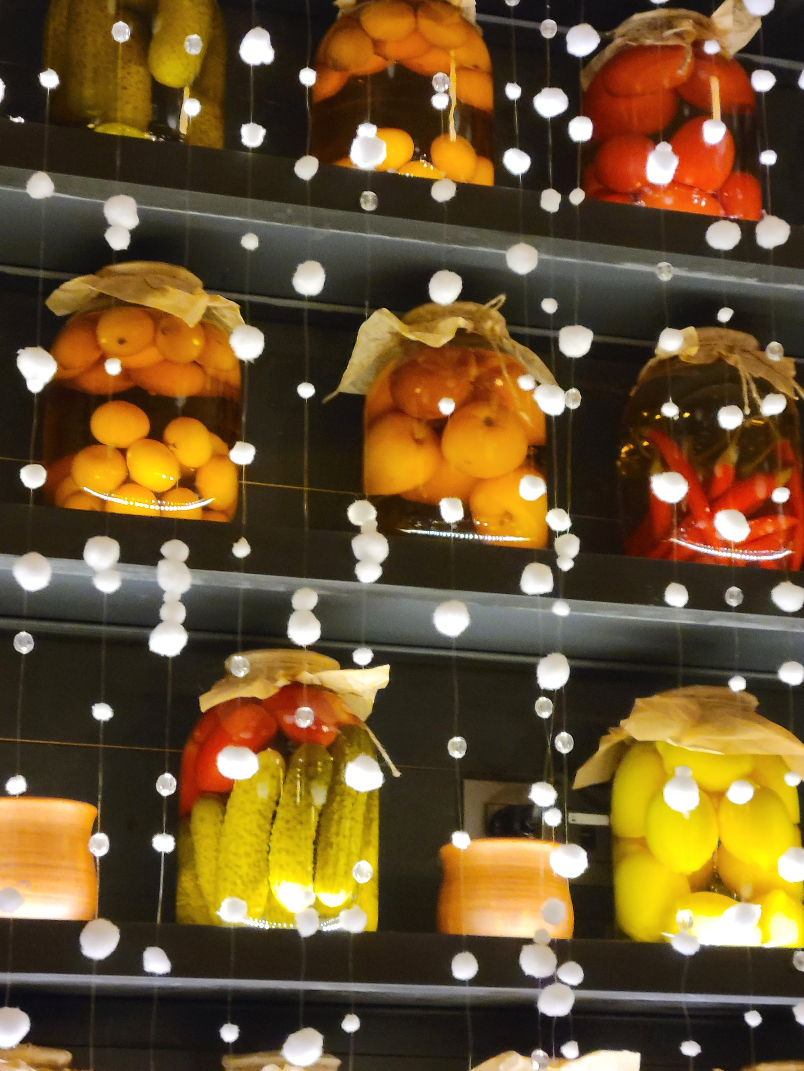 Декор "Че Харчо" не изменился и радует взгляд