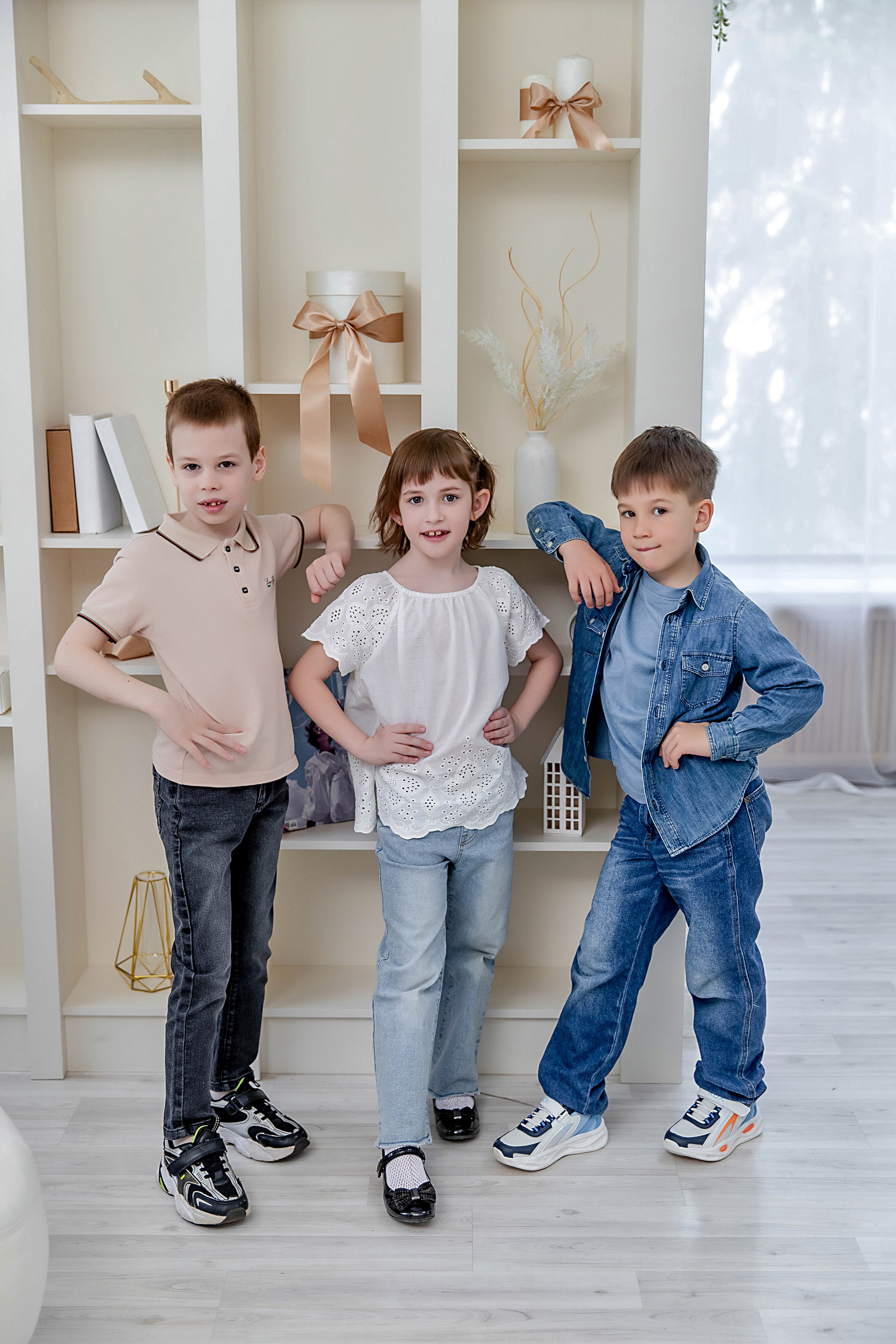 Выпускные (школьные) альбомы (книги) в Ростове-на-Дону. Современные Выпускные Альбомы в Ростове-на-Дону