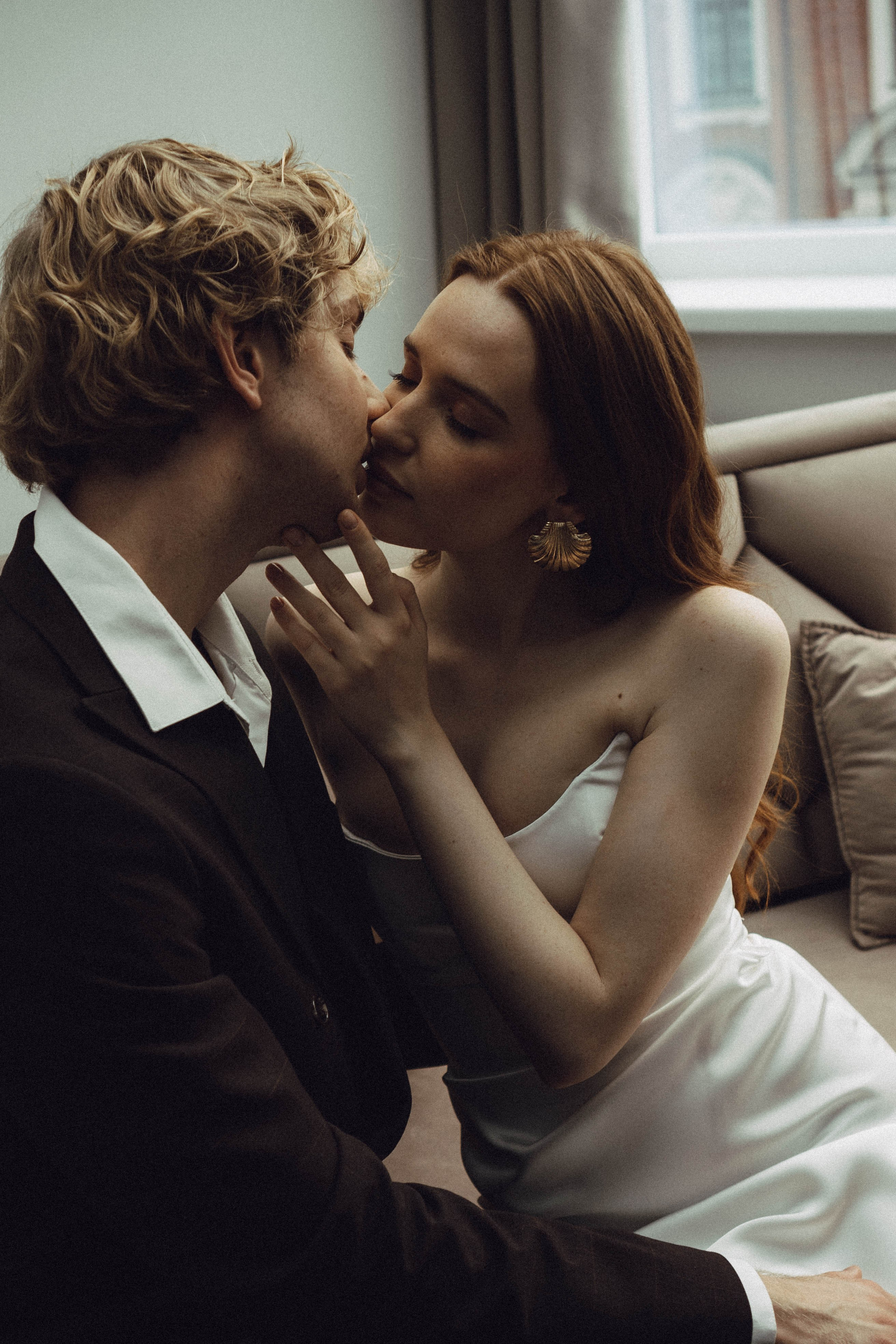 СВАДЕБНАЯ СЬЕМКА В ОТЕЛЕ. СБОРЫ ЖЕНИХА И НЕВЕСТЫ И ТАКЖЕ ТОР И ПОДГОТОВКА К ПРОГУЛКЕ. Профессиональный фотограф, Санкт-Петербург — Виктория Богомолова