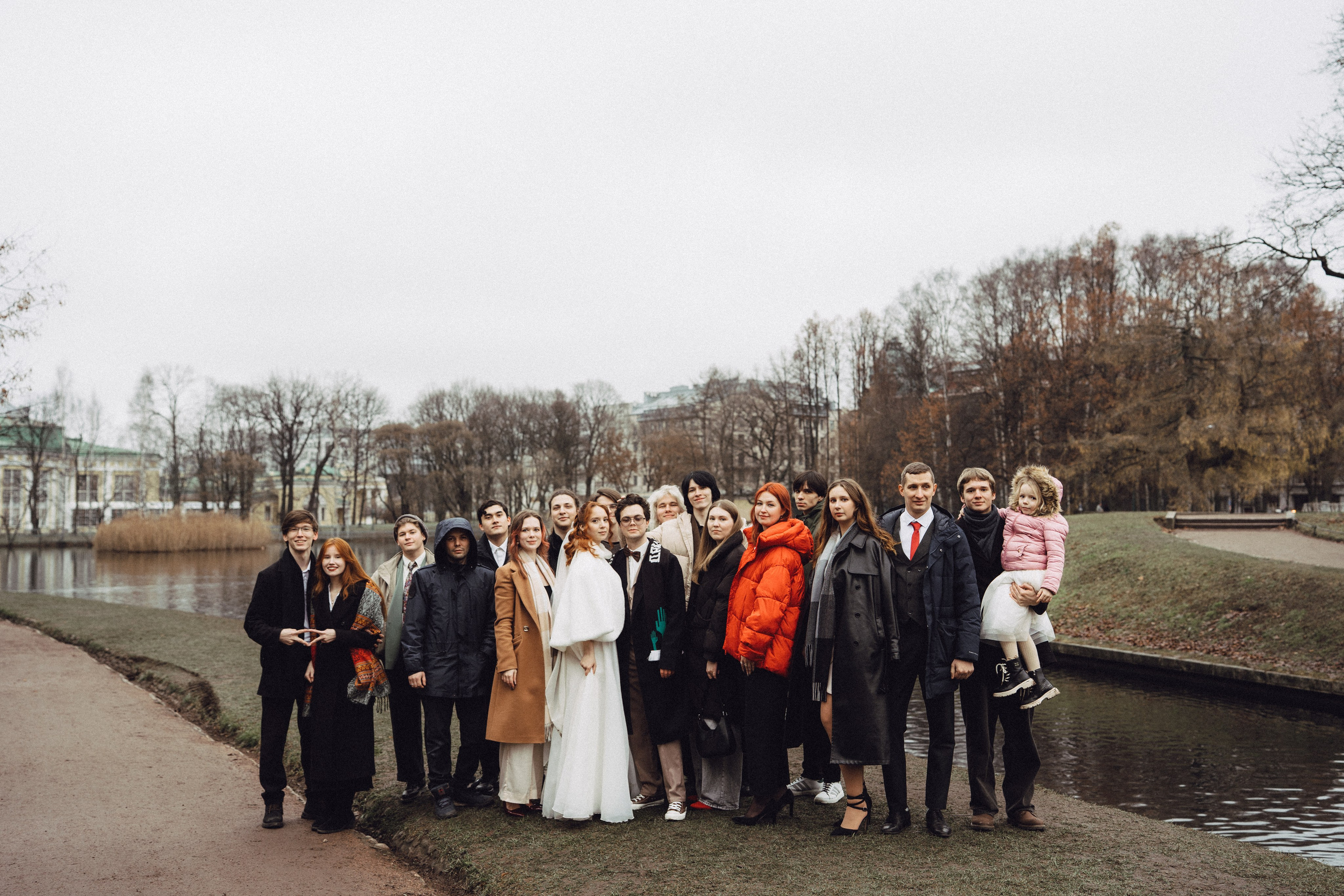 СВАДЕБНАЯ СЬЕМКА ВО ВТОРОМ ДВОРЦЕ С ГОСТЯМИ И ПРОГУЛКА В ТАВРИЧЕСКОМ САДУ. Профессиональный фотограф, Санкт-Петербург — Виктория Богомолова