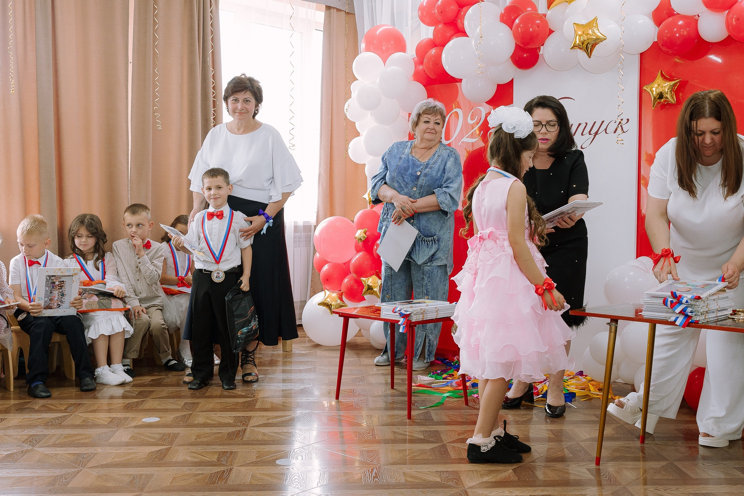 Выпускной в ДС 26. Выпускные альбомы Натальи Бутко: Новороссийск, Анапа, Геленджик