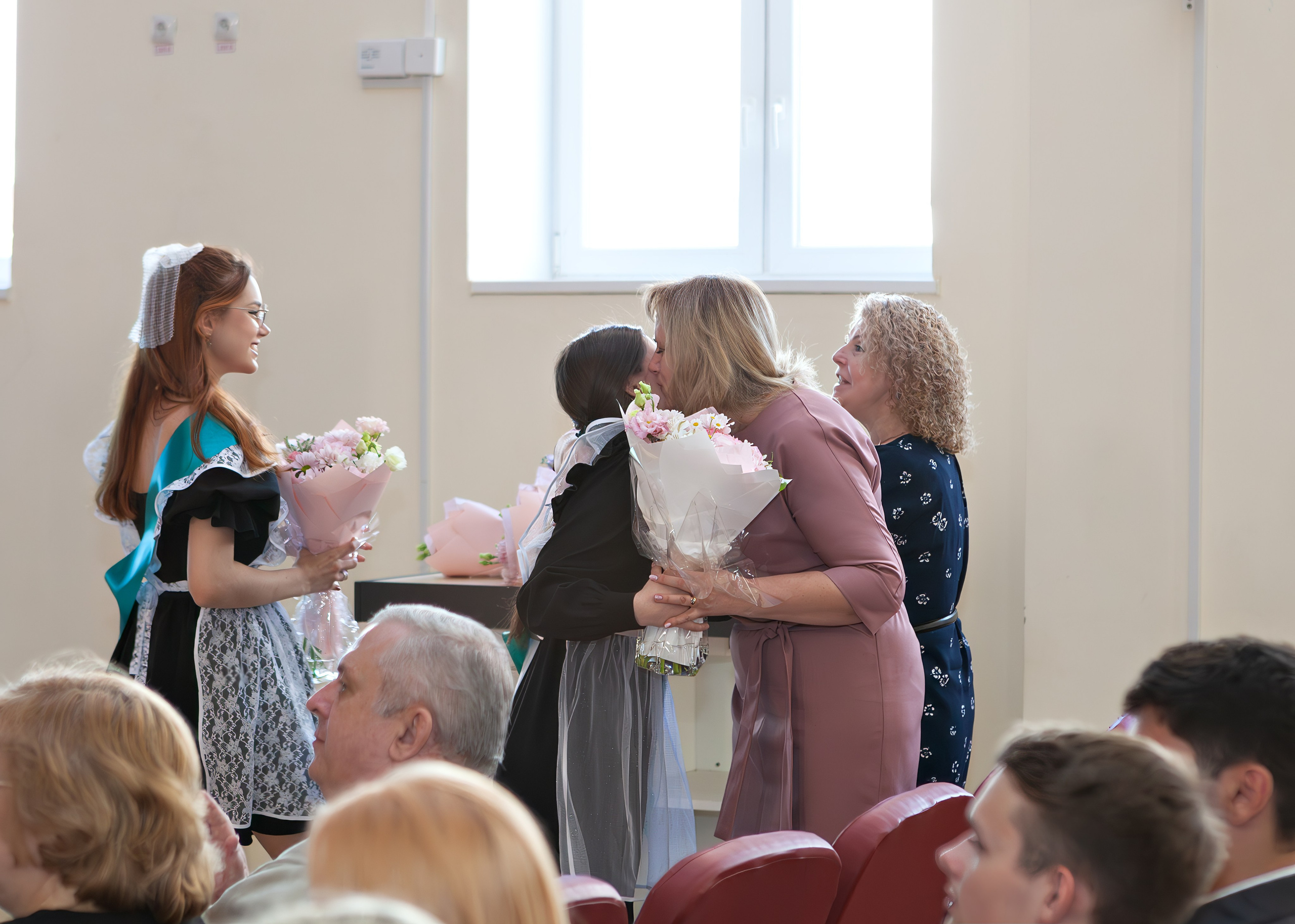 Гимназия № 7, г. Подольск, Последний звонок, 11 класс. Выпускные альбомы и школьный фотограф в Подольске, Троицке, Щербинке, Москве и Московской области