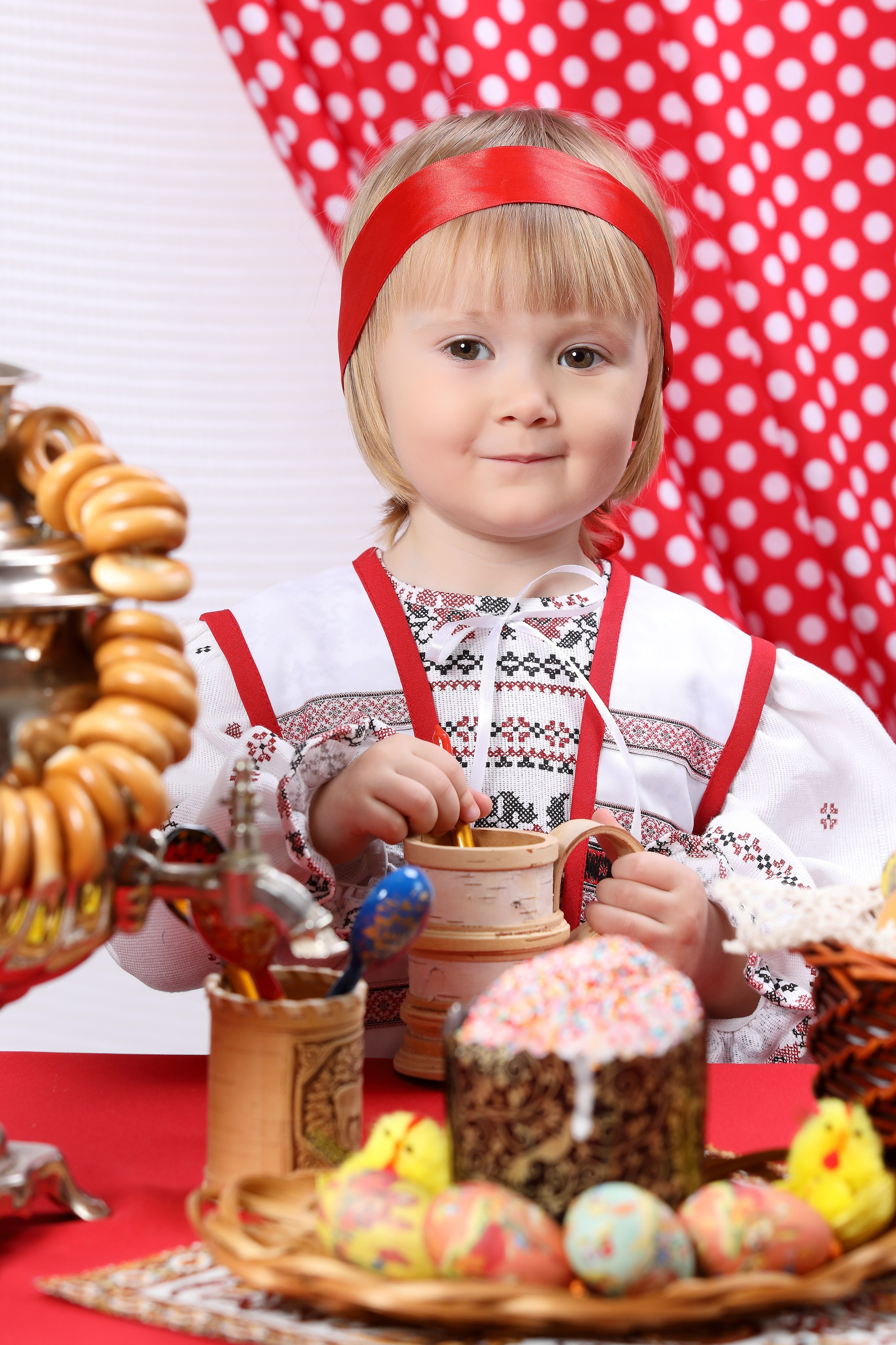 Пасхальный стол. Детская выездная фотостудия
