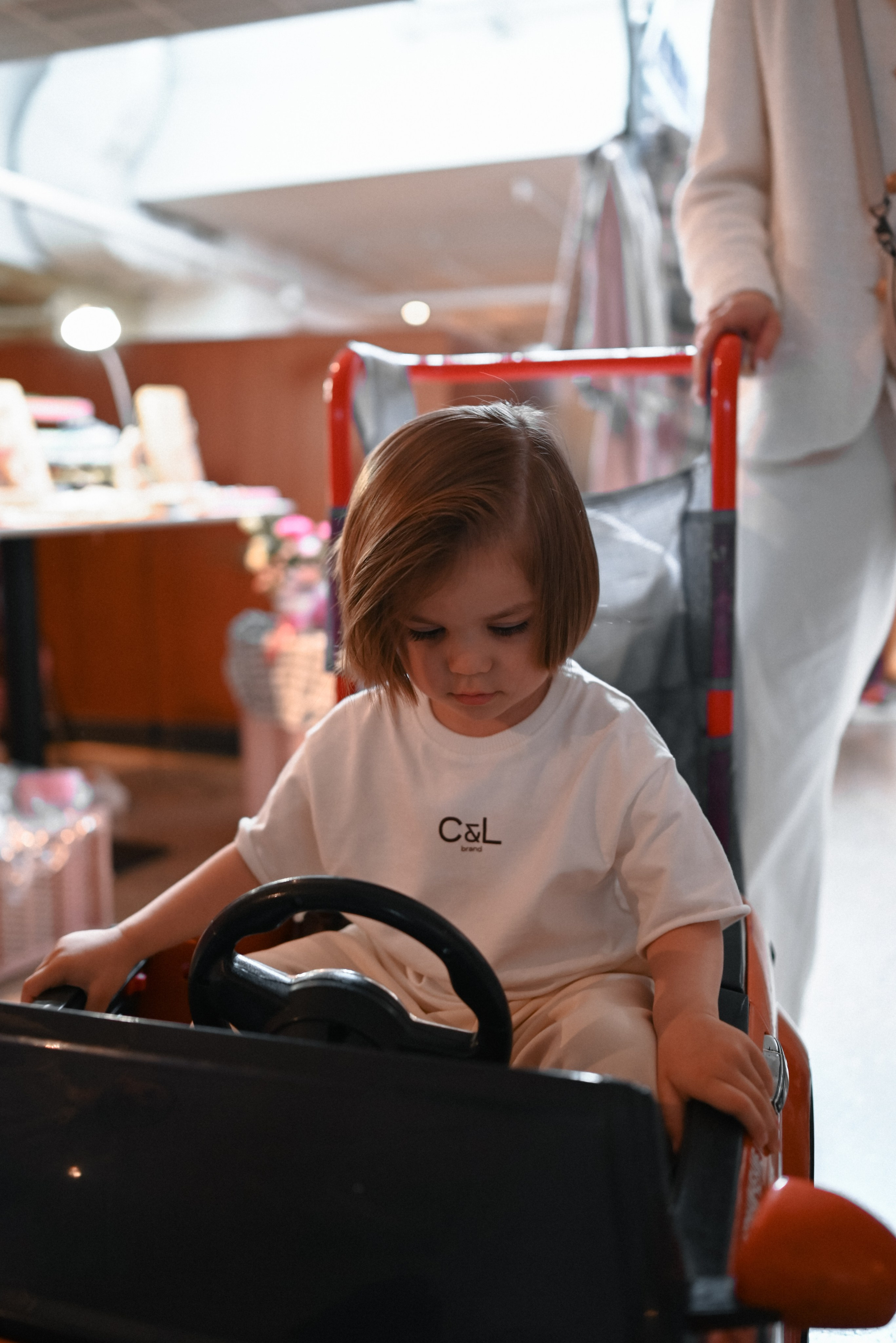 Moms market 2024. Семейный и детский фотограф в Москве Князева Диана