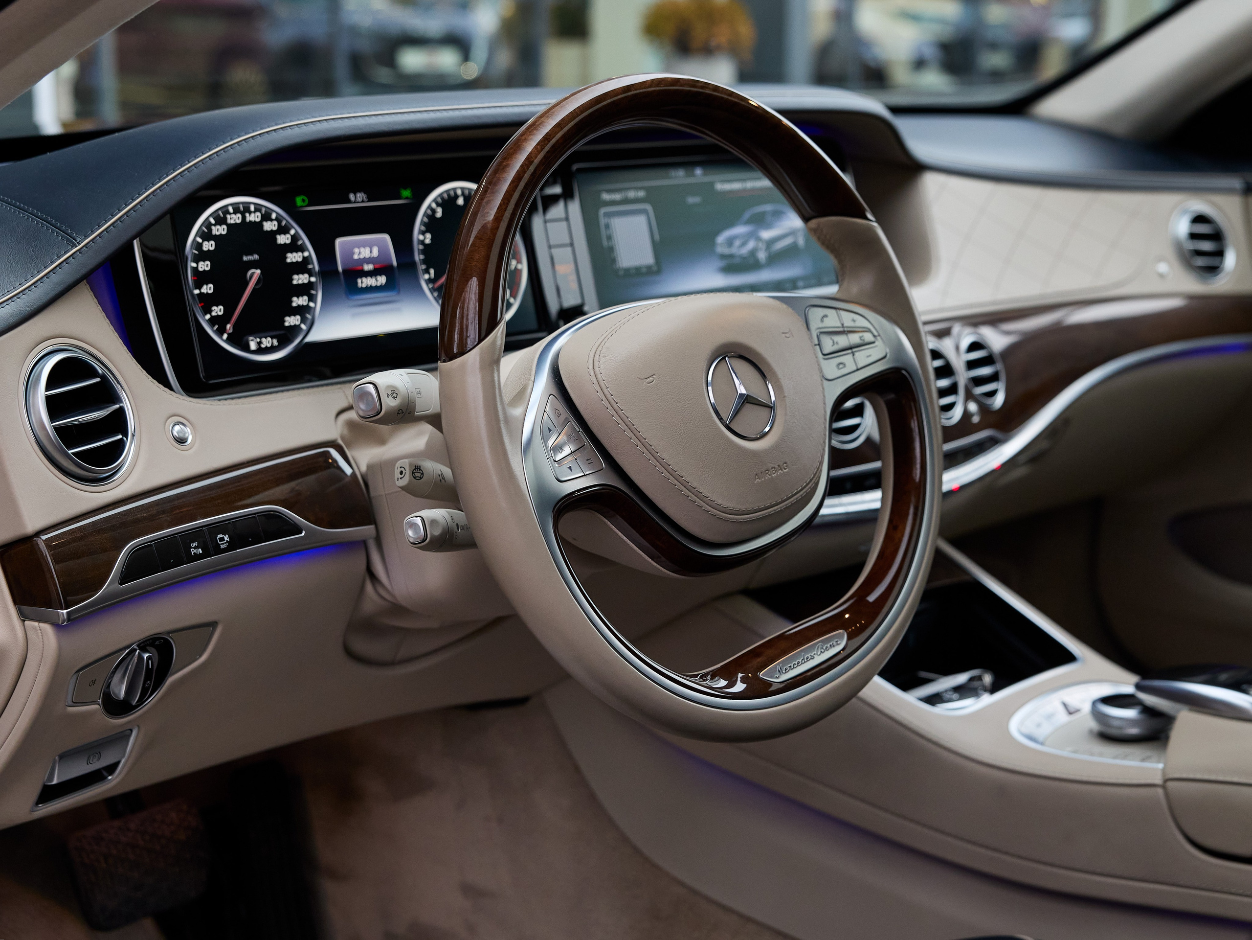 Mercedes S500. IDeAI studio