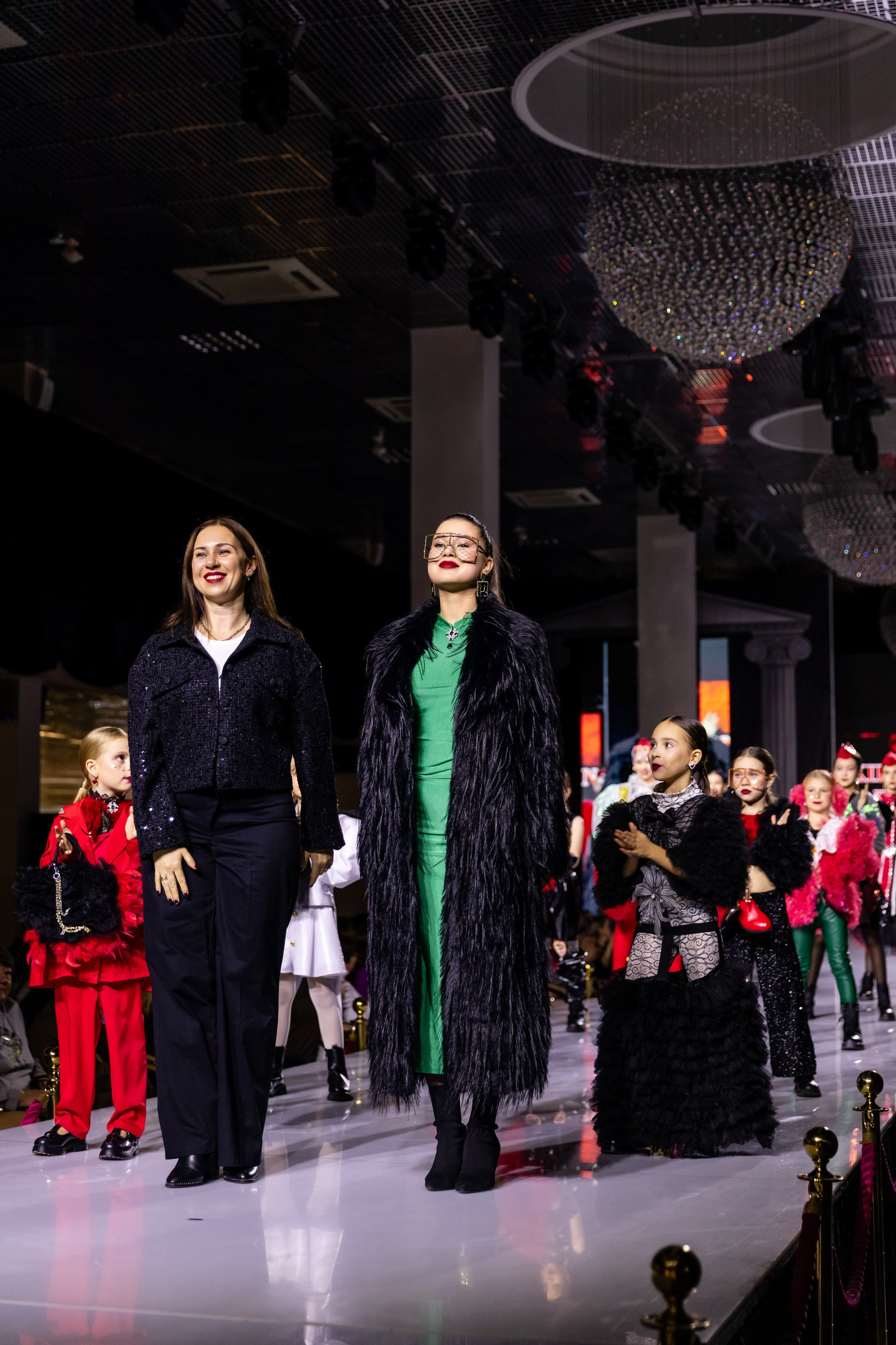 ESTET FASHION WEEK (KIDs REVOLUTION). Татьяна Чернышова свадебный фотограф Москва