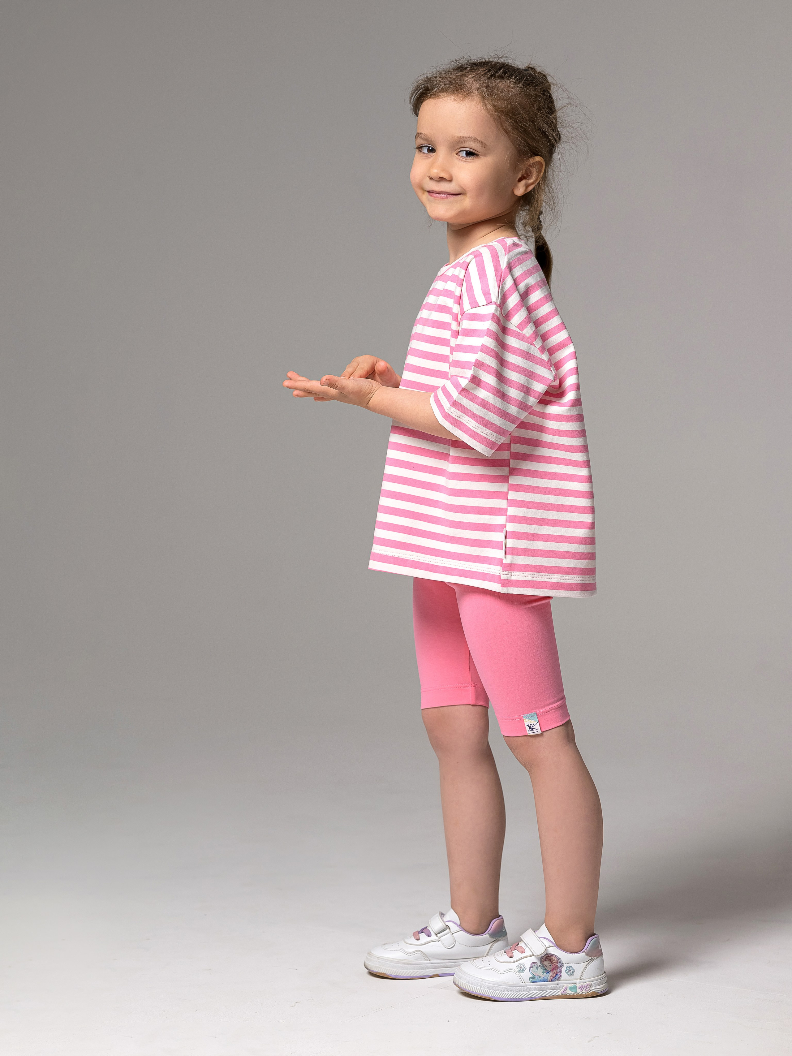 Каталог на белом фоне